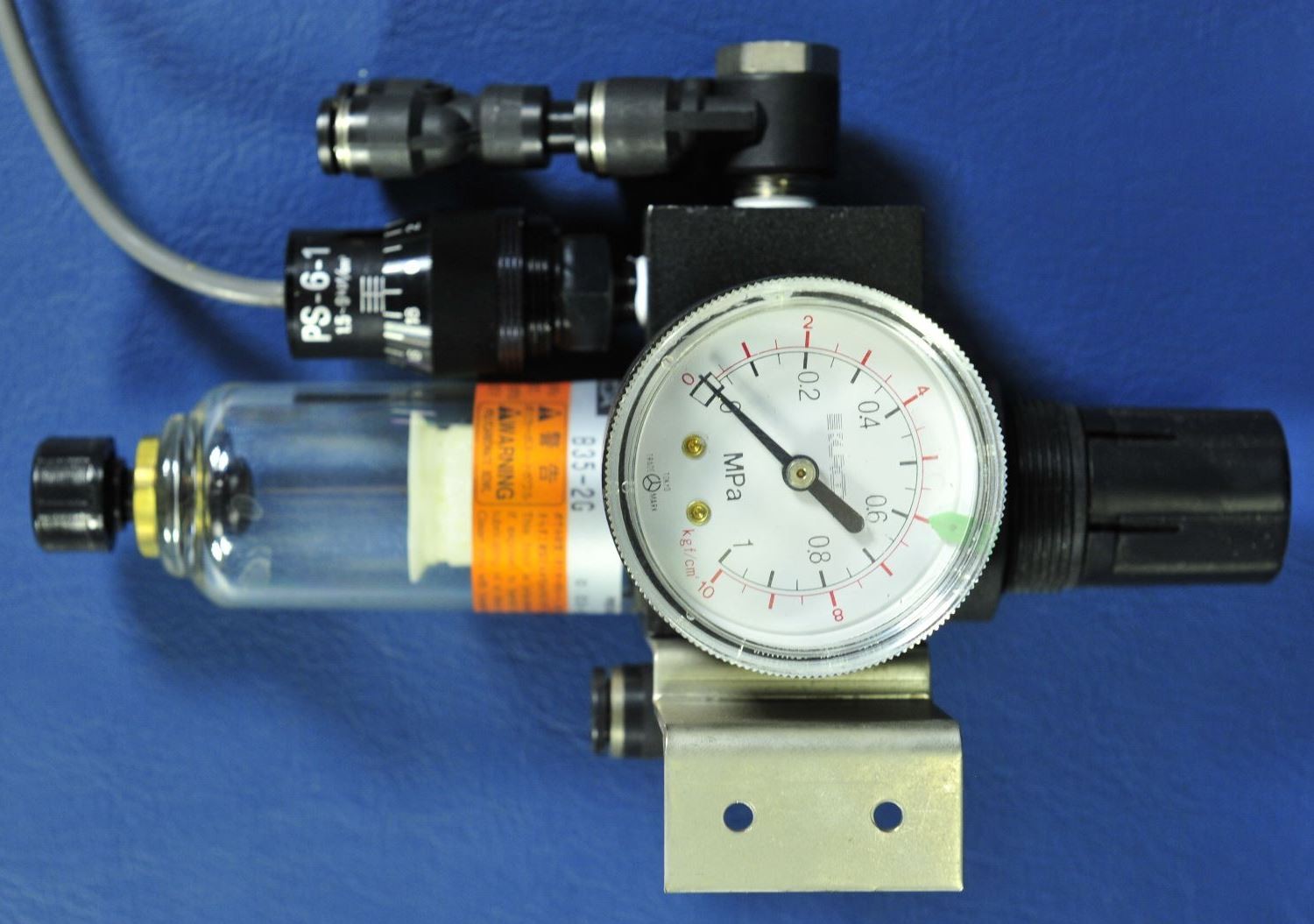PS-6-1 Miniature Pressure Switch w/ B35-2G Regulator < Kuroda Model 