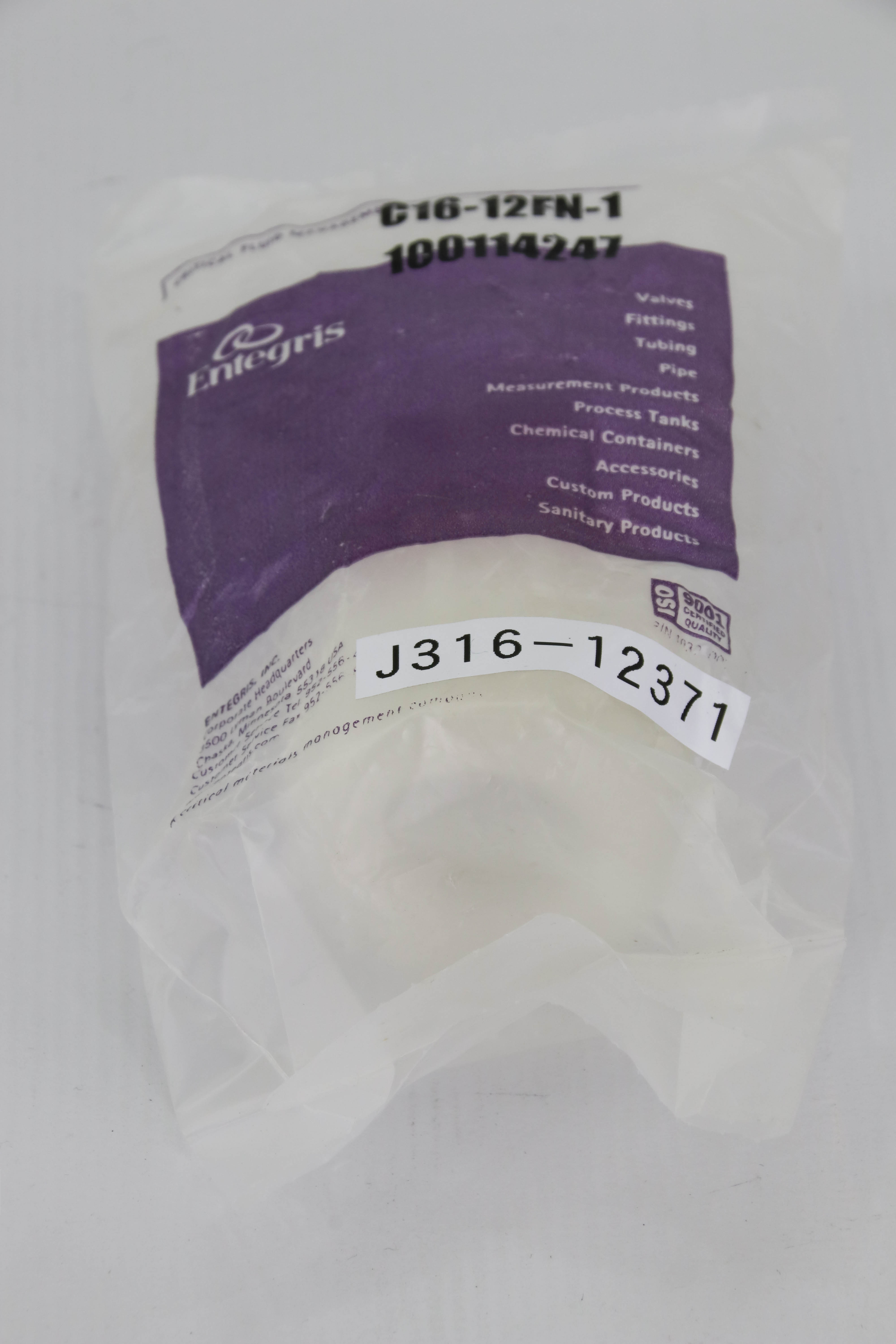 12371 ENTEGRIS FLARETEK STRAIGHT ADAPTER, ¾" MNPT, PVDF (NEW) C16-12FN-1