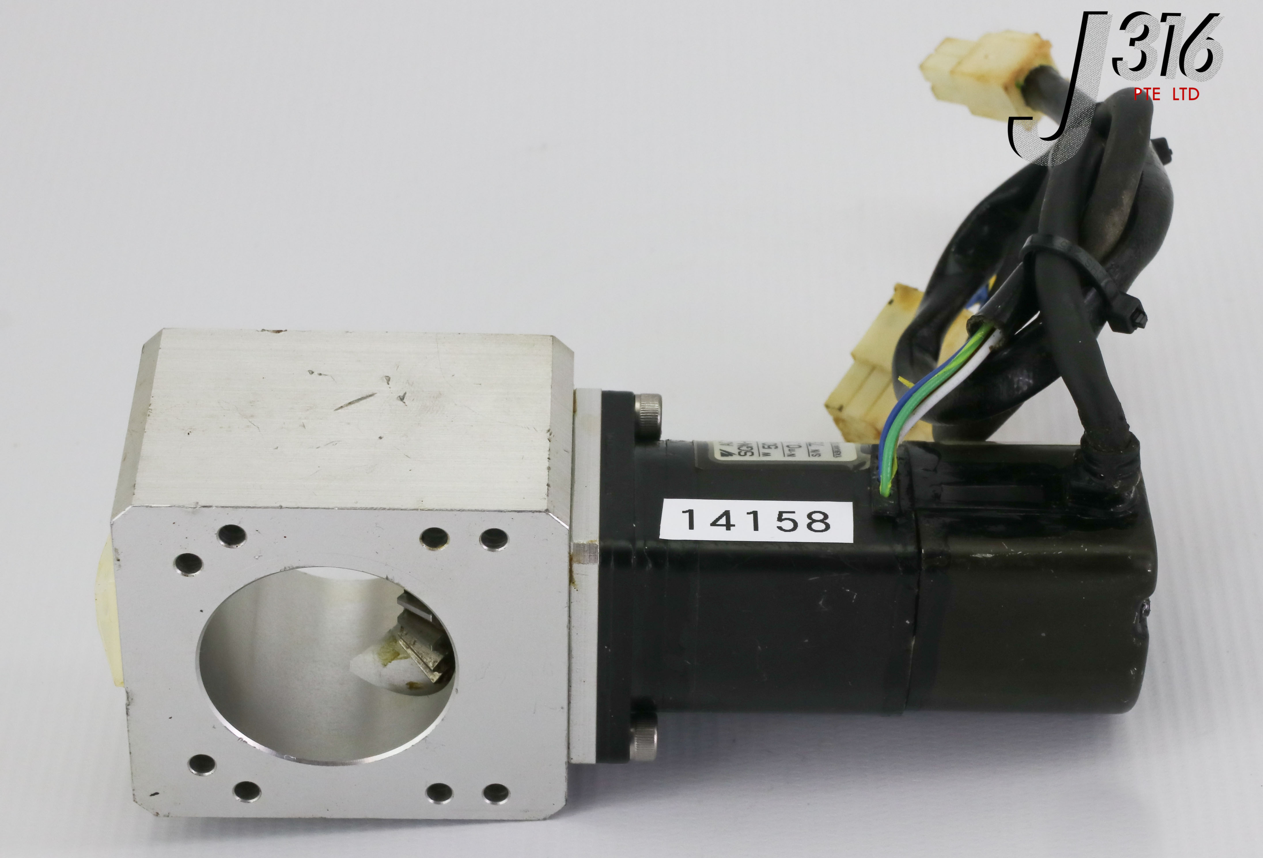 14158 YASKAWA SERVO MOTOR W/ TOP ASSY SGM-A5B314P