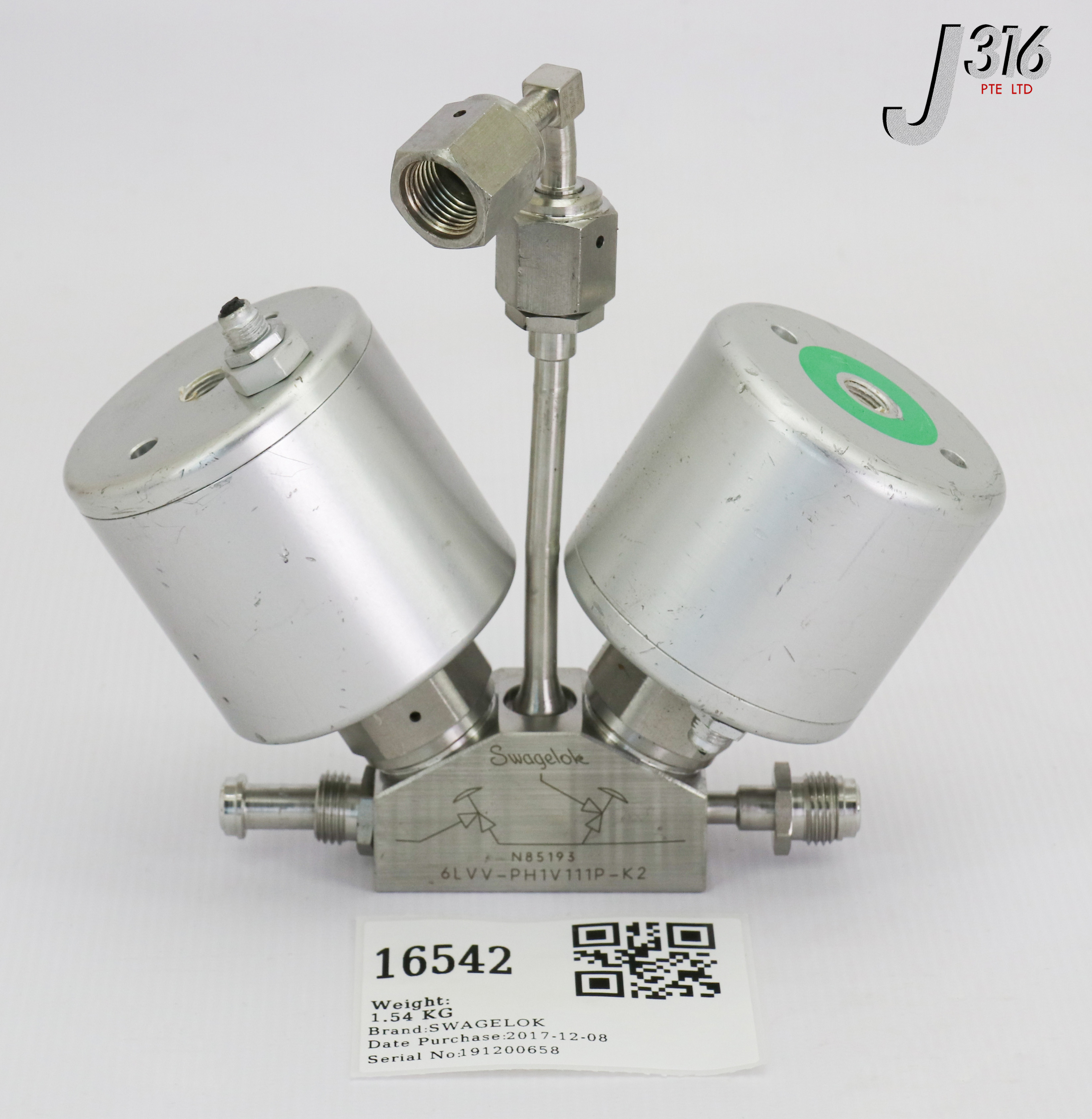 16542 SWAGELOK DIAPHRAGM SEALED 2-VALVE 3-PORT MONOBLOCK VALVE 6LVV-PH1V111P-K2