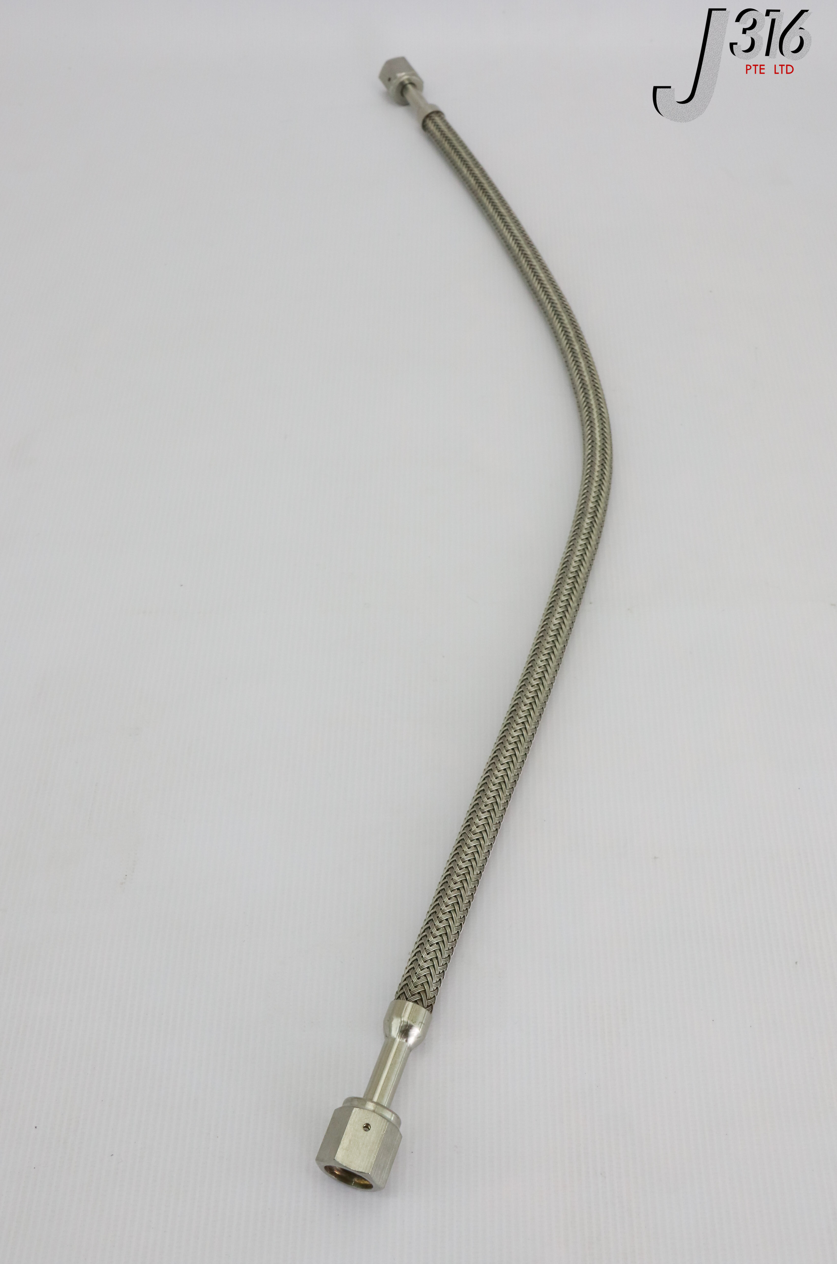 17616 APPLIED MATERIALS HOSE ASSY FLEX BRAID 1/4IDX23.5L 1/4VC, 2FT (NEW) 3400-01134