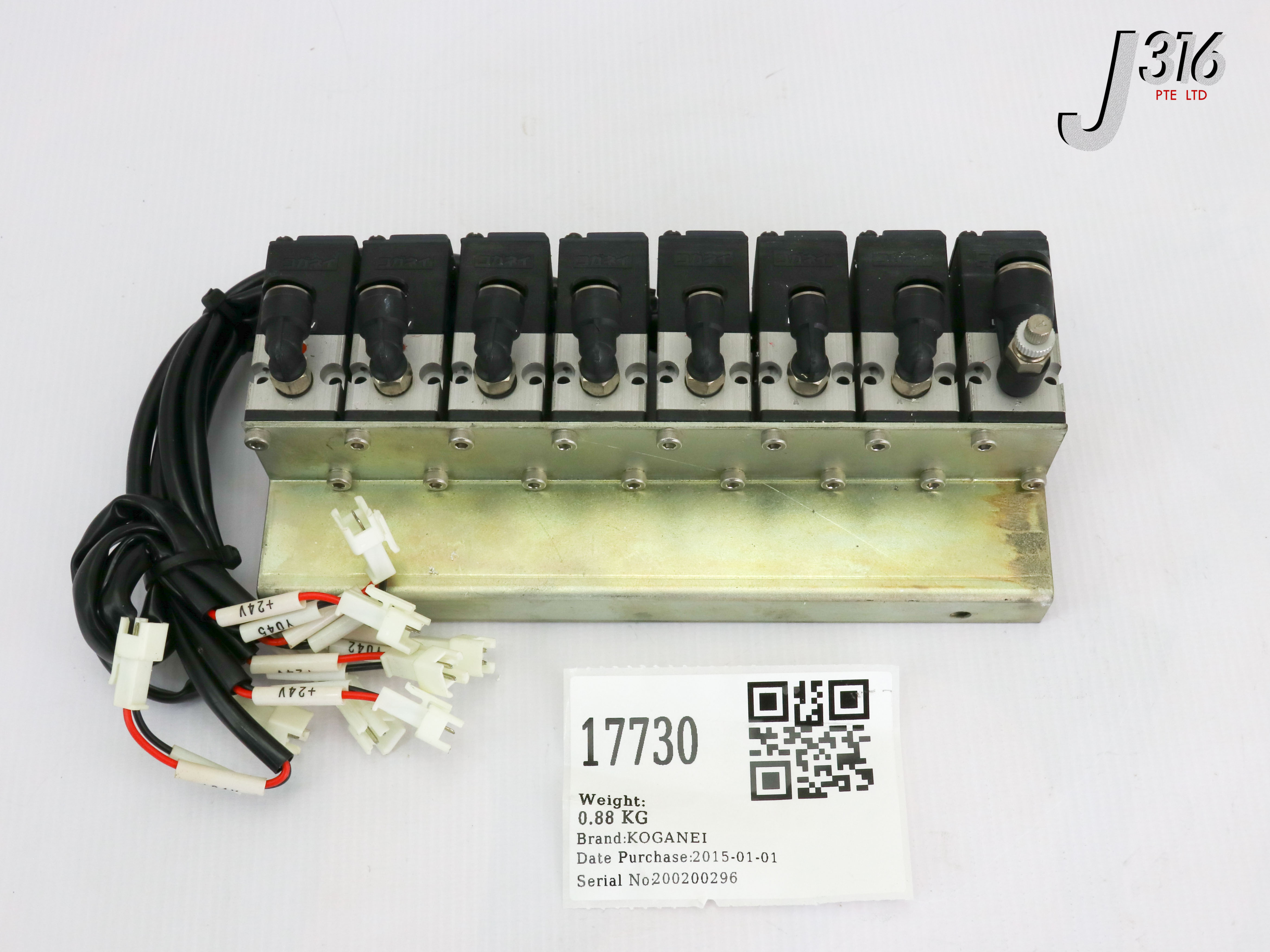 17730 KOGANEI 8 SLOTS MANIFOLD SOLENOID VALVE  025E1