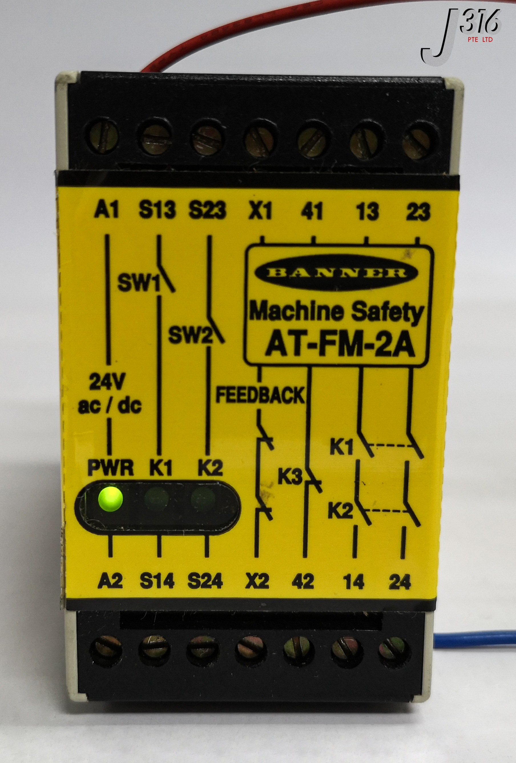 17913 BANNER MACHINE SAFETY RELAY (NEW IN OPEN BOX) AT-FM-2A