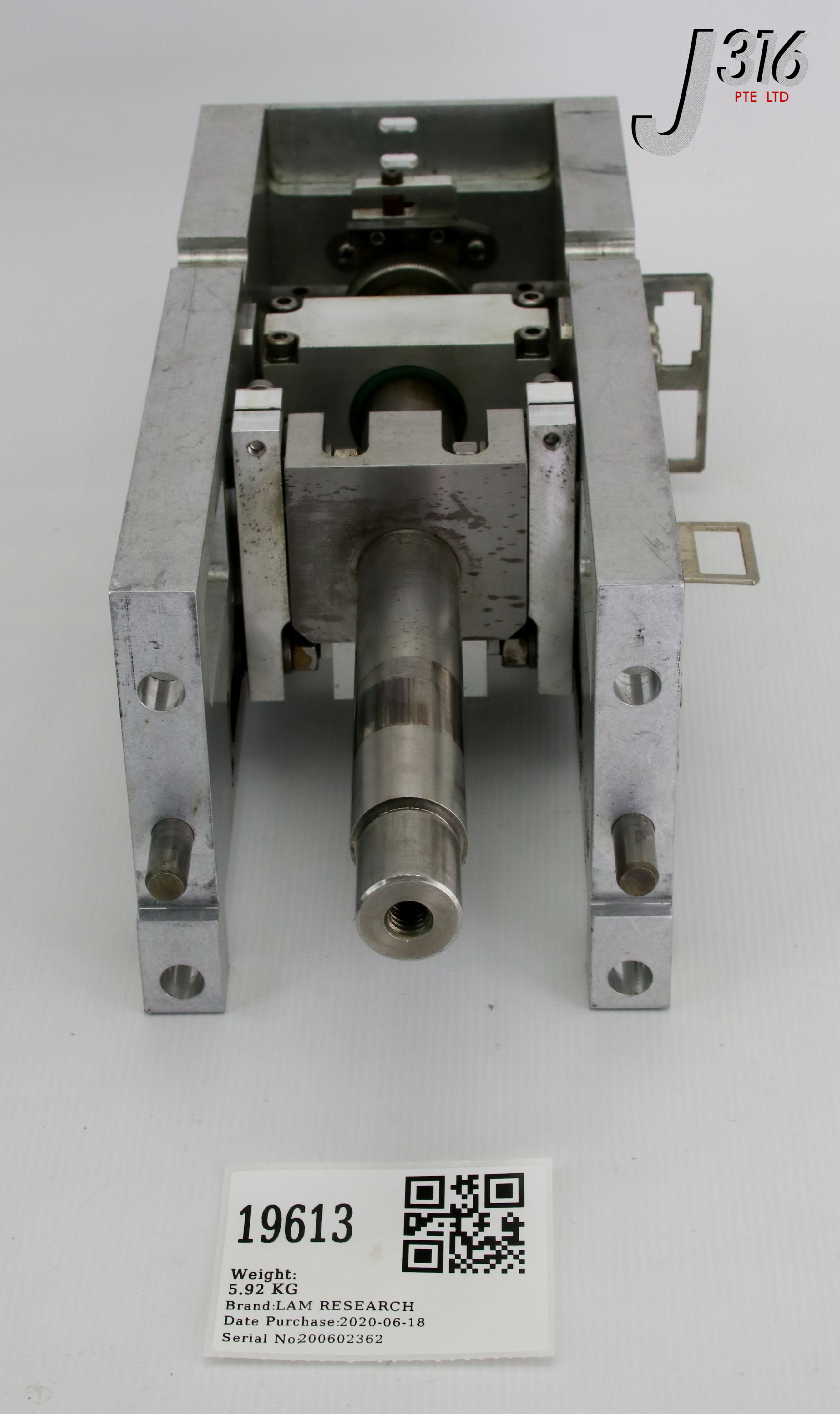19613 LAM RESEARCH ETCHER INNER GATE VALVE DRIVE ASSY W/O BELLOW & ADAPTER (PARTS) 853-012200-002-J-131070