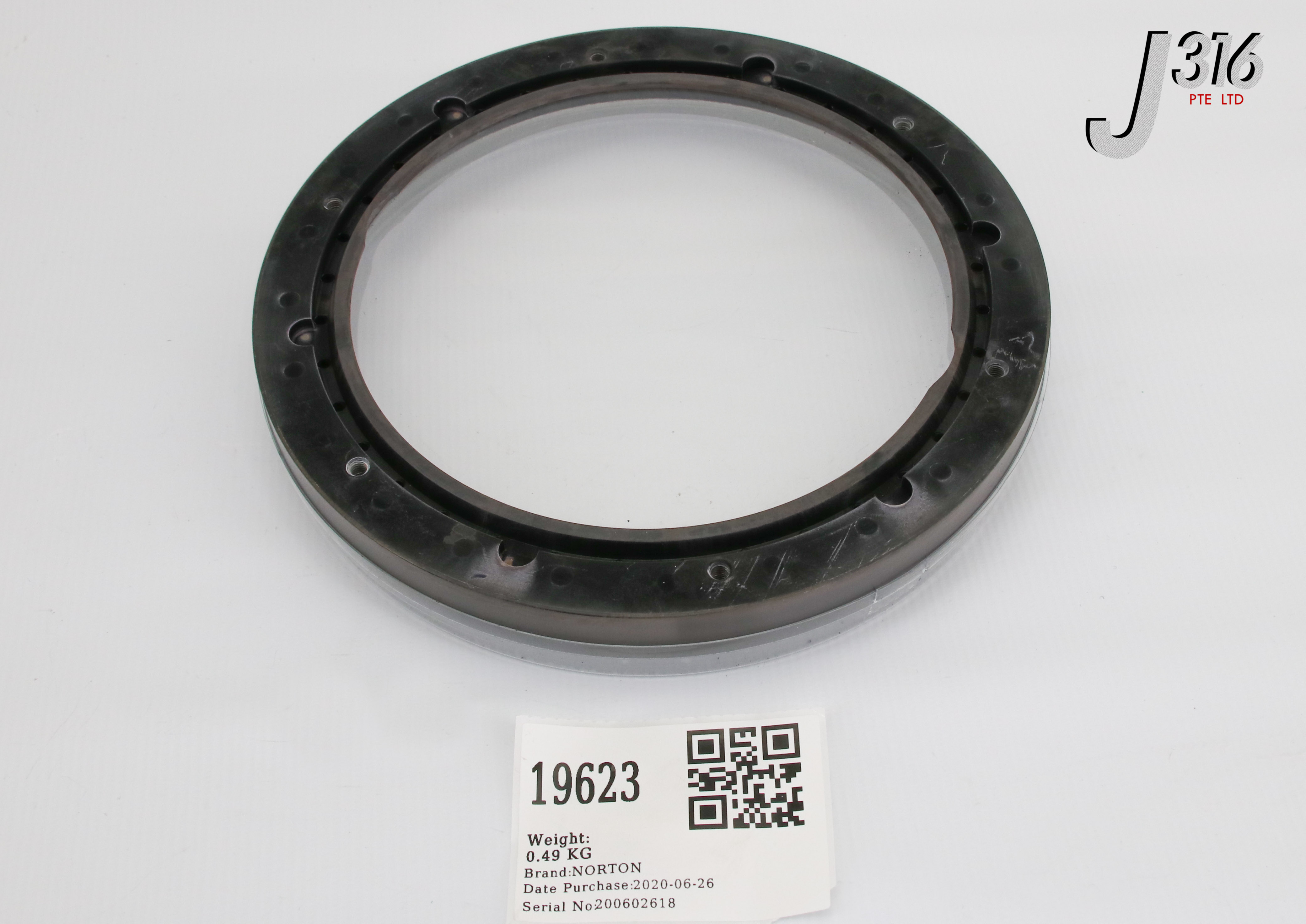 19623 NORTON DIAMOND WHEEL BLANCHARD GRINDING, (8.220 X .887 X 6.230) (208.788MM X 22.5298MM X 158.242MM) 2A2TSSA