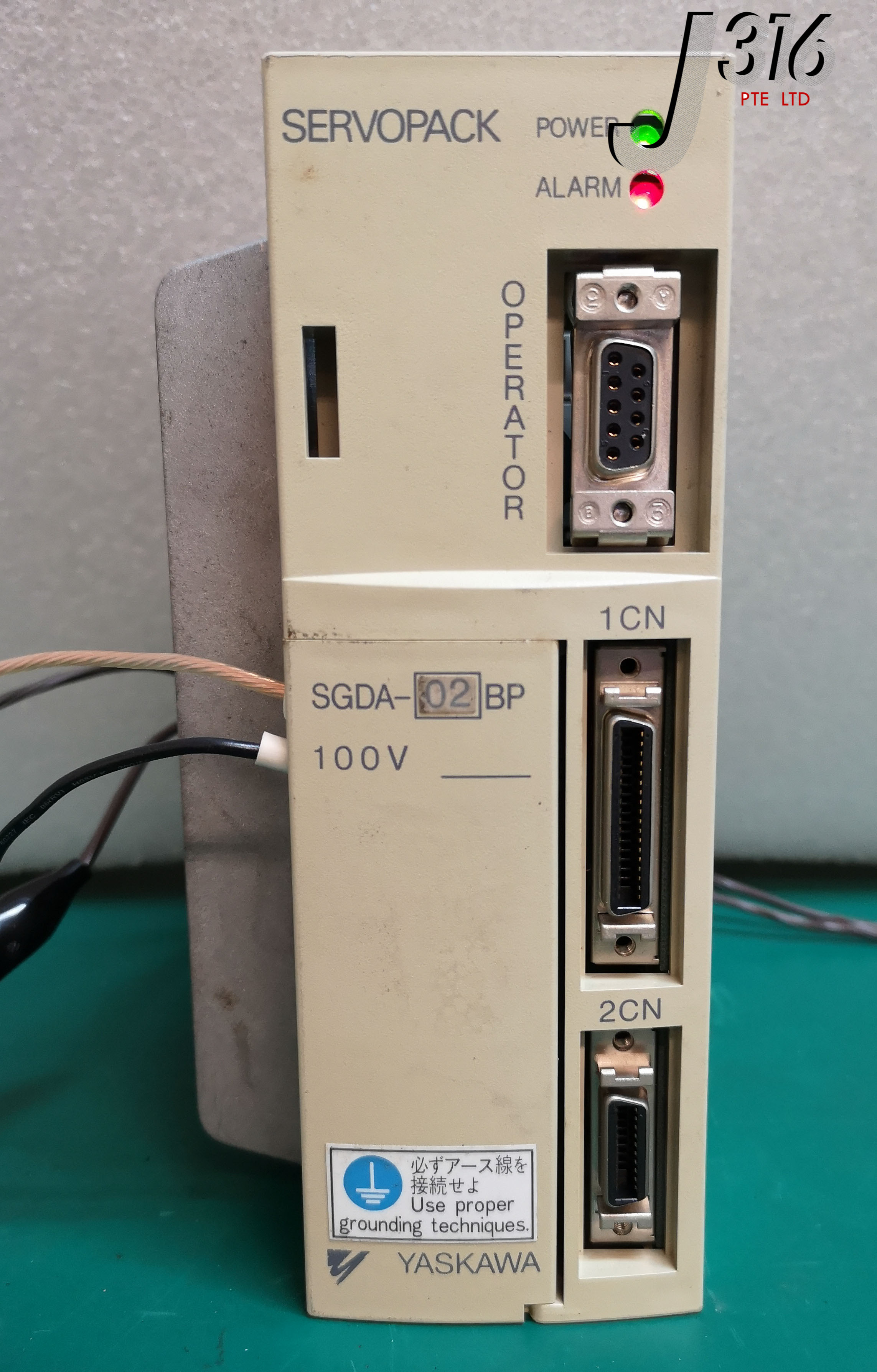 2588 YASKAWA SERVO DRIVE SGDA-02BP