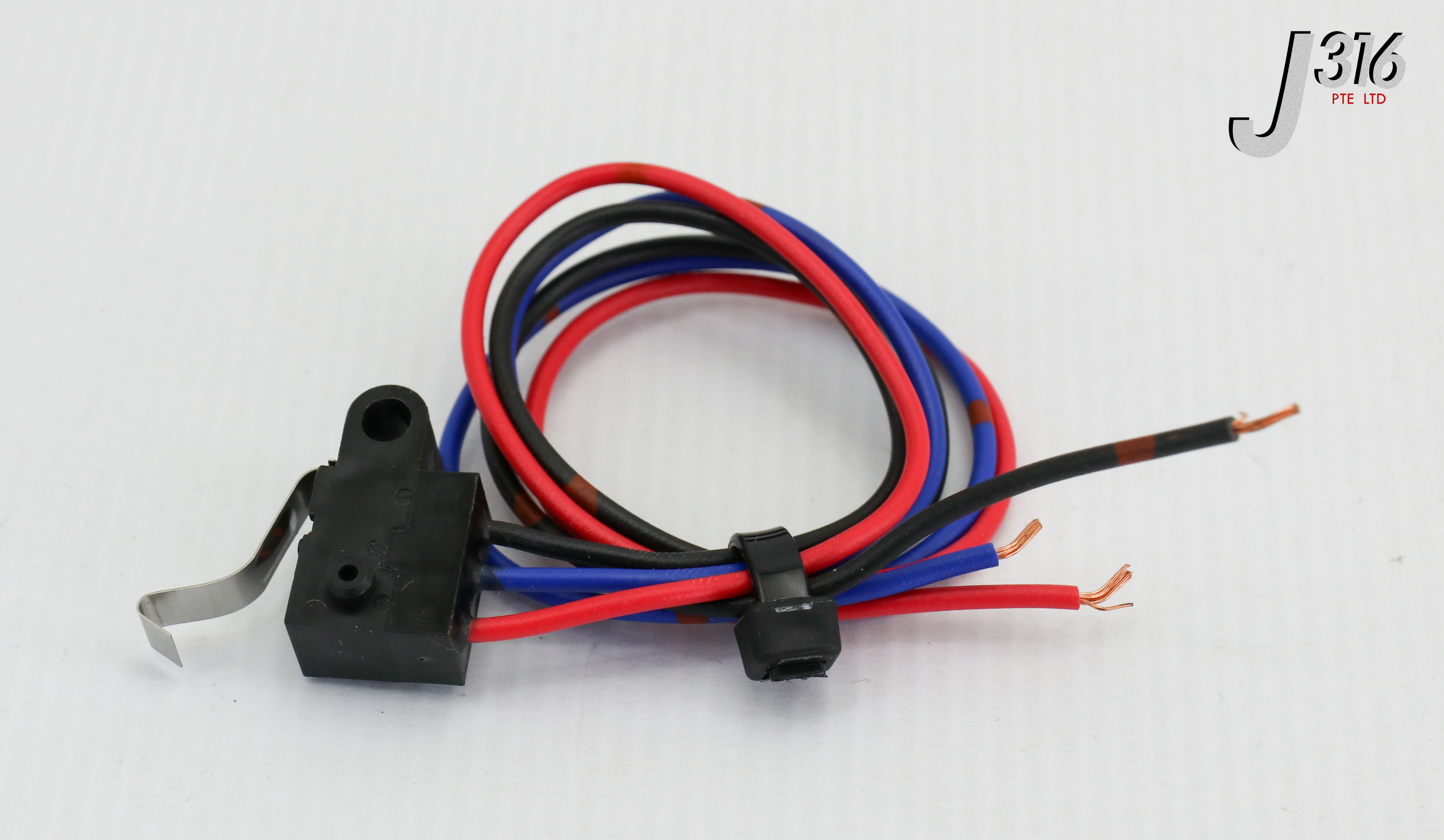 23678 OMRON MICRO SWITCH W/ LONG LEAF LEVER 3 WIRES, BLK,BLUE,RED ...