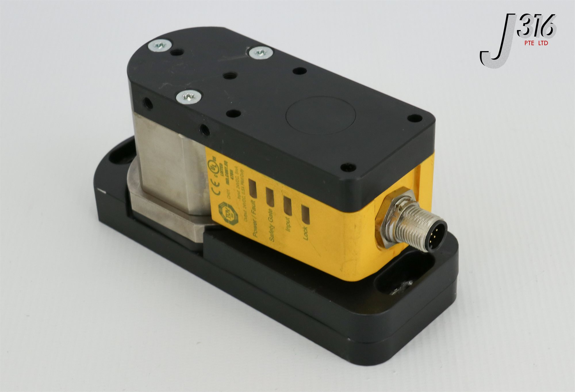Pilz Safety Module PSENsl-0.5P 1.1 (570510) With Actuator PSENsl-0.5 1.1 (570520) – Open Box