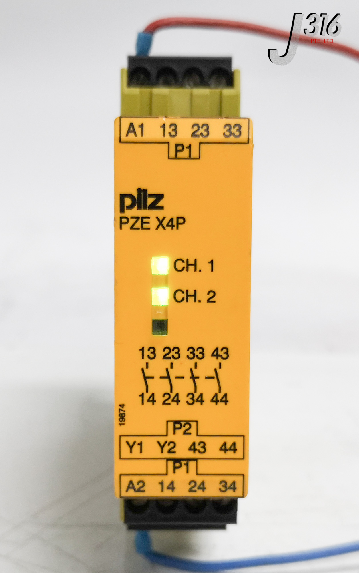 25365 PILZ SAFETY RELAY, 777585 PZE X4P 24VDC 4N/O