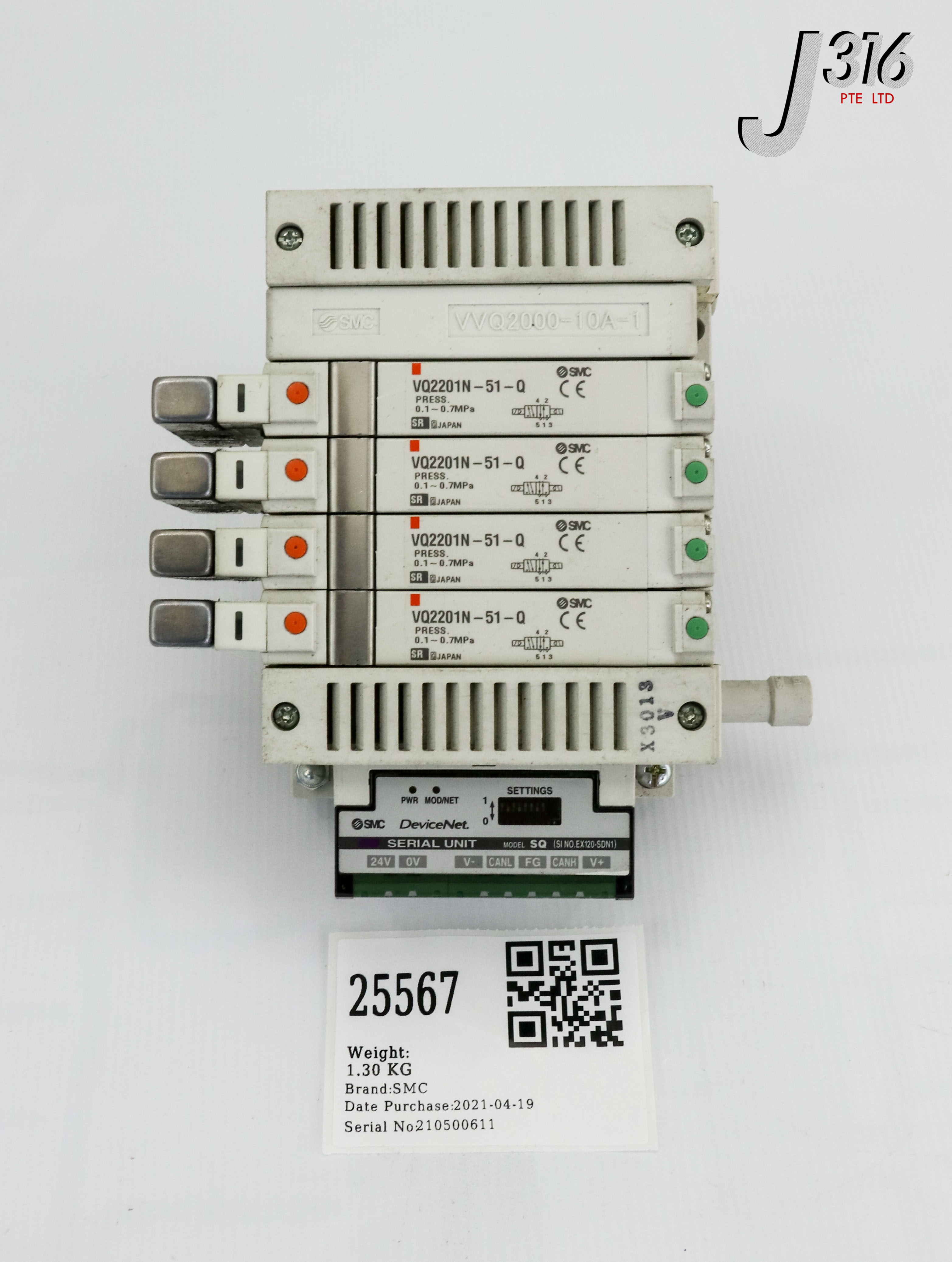 25567 SMC 5 SLOT SOLENOID MANIFOLD W/ 4X VQ2201N-51-Q EX120-SDN1-X2