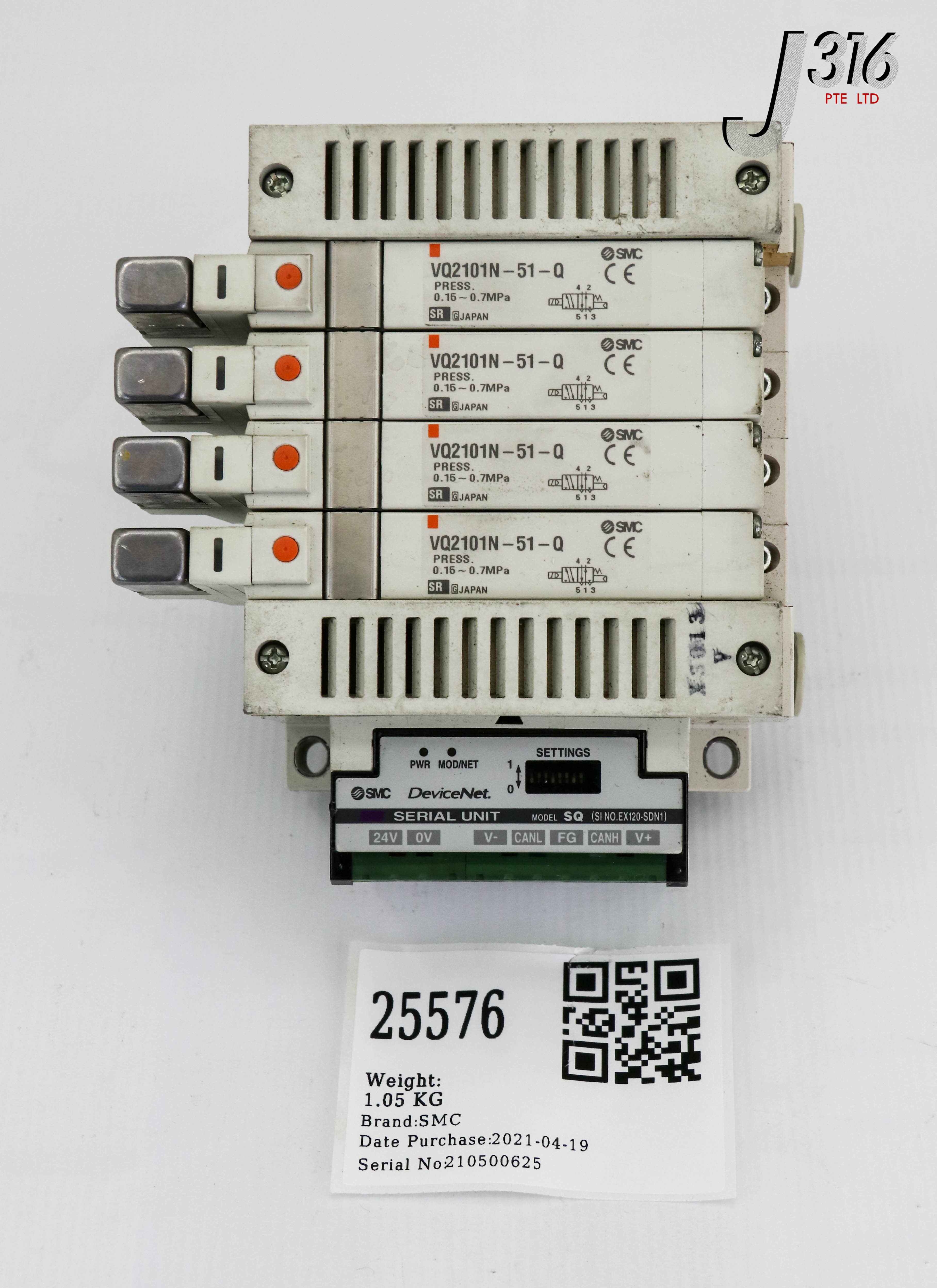 25576 SMC 4 SLOT SOLENOID MANIFOLD W/ 4X VQ2101N-51-Q EX120-SDN1-X2