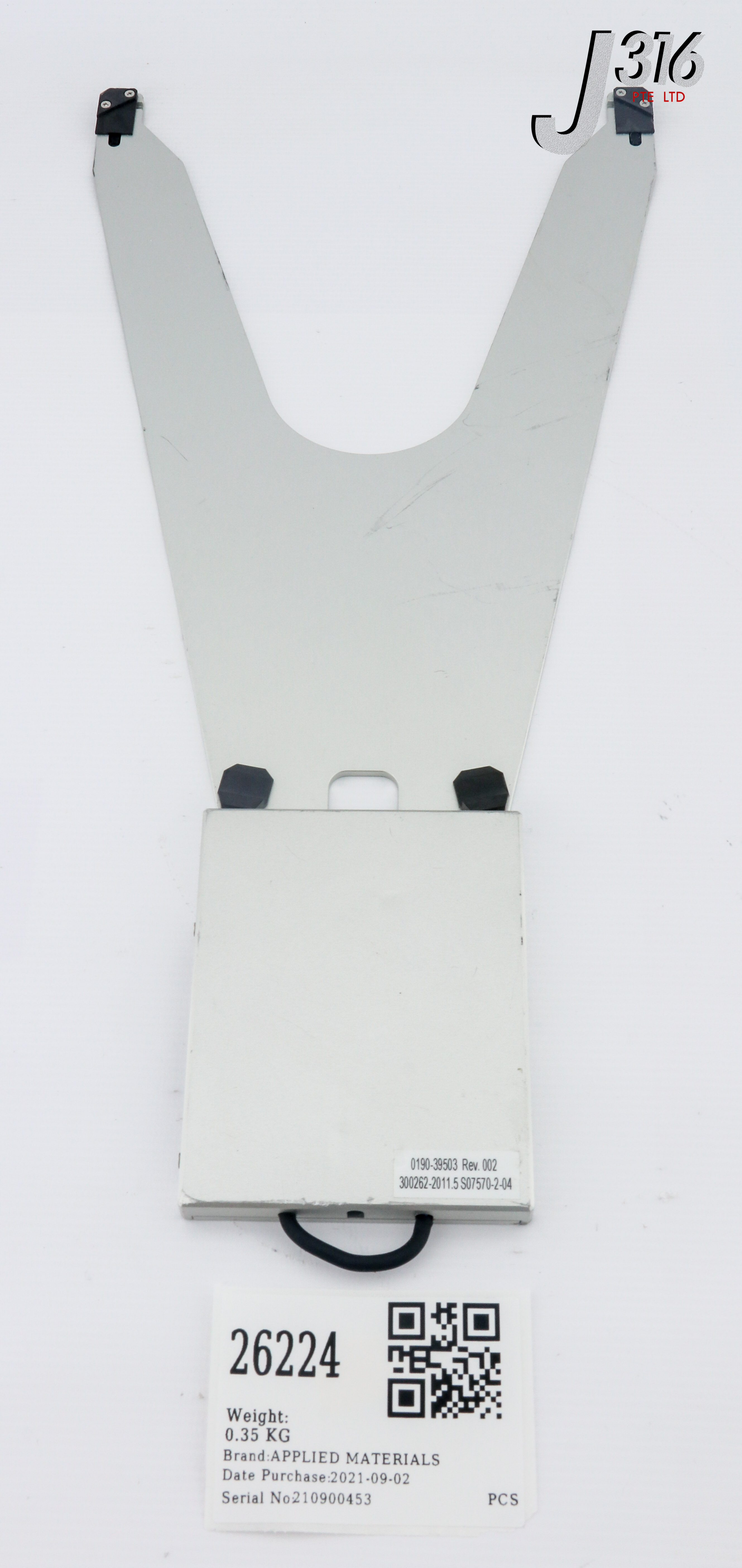 26224 APPLIED MATERIALS END EFFECTOR, 400MM (L) X 190MM (W) W/ KEYENCE FS-V21R, SMC CJ2D6-DCG2382G 0190-39503