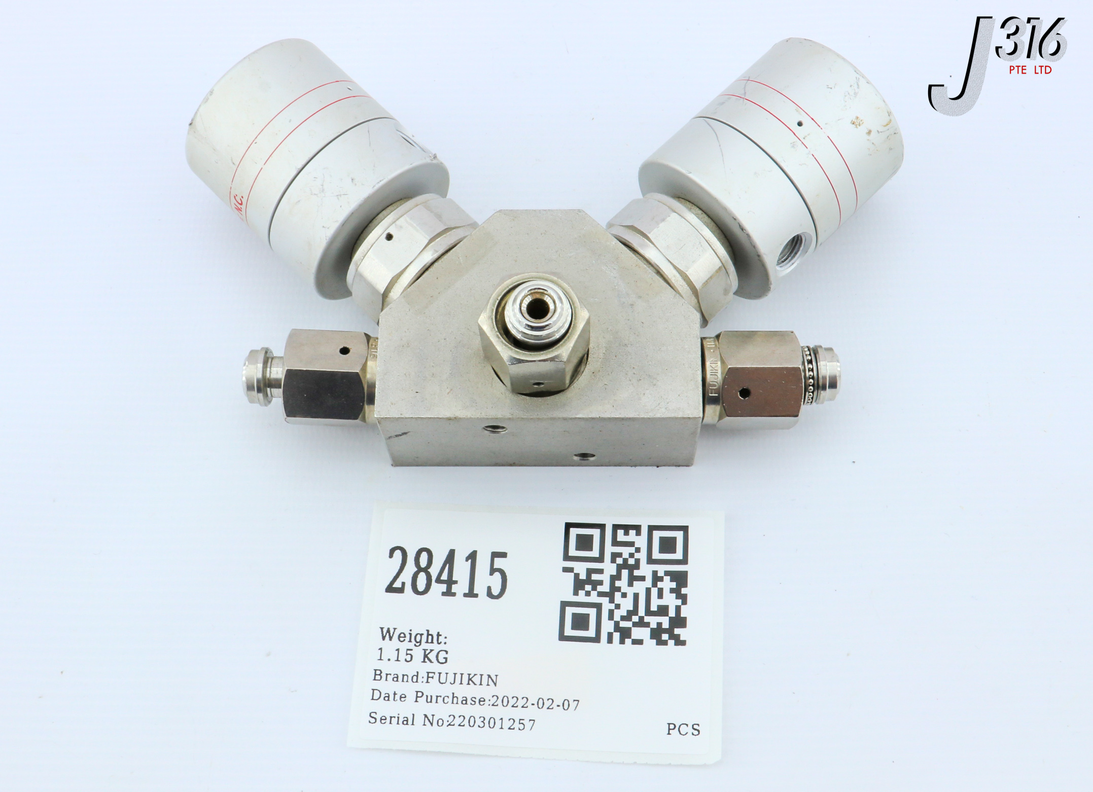 28415 FUJIKIN 3-WAY MANIFOLD VALVE, TYPE N.C., O.P. 0.34~0.49MPA 084166