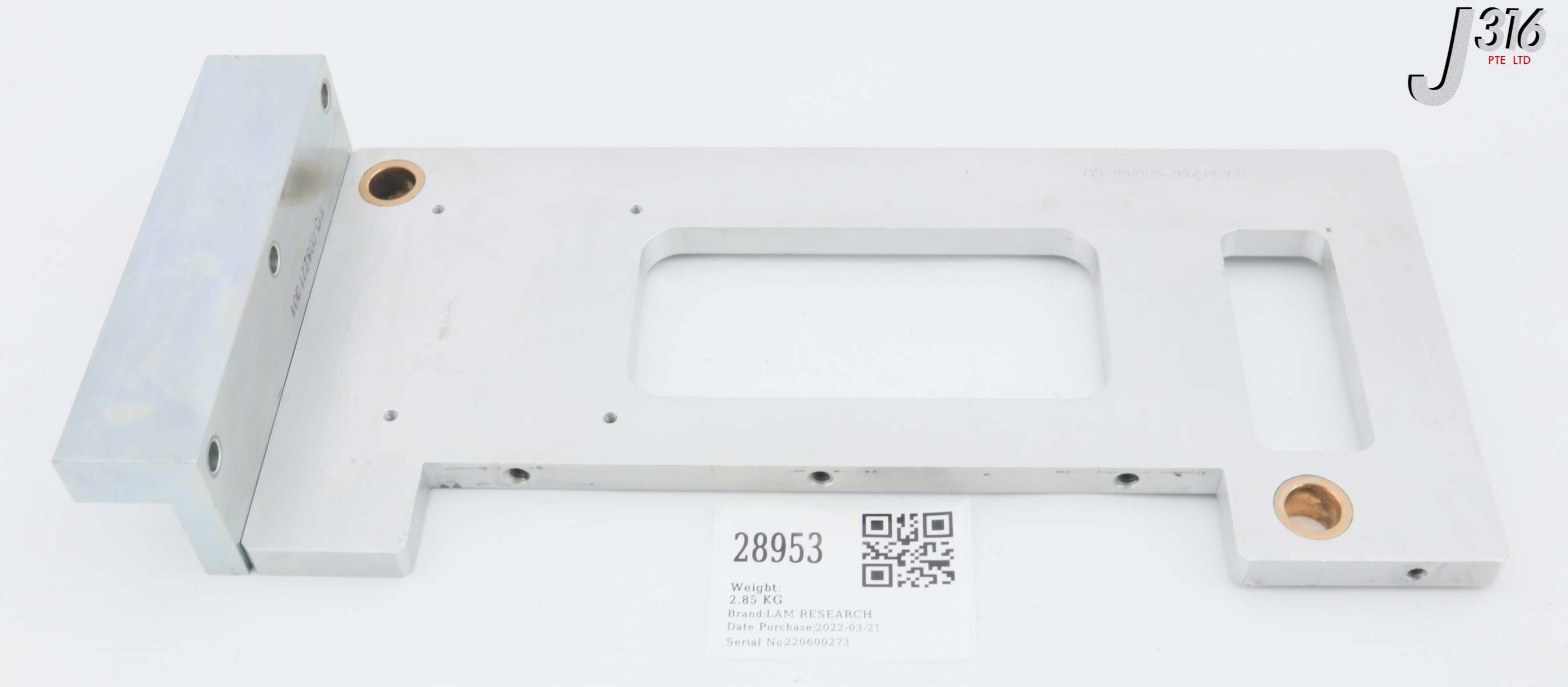 28953 LAM RESEARCH CHAMBER HINGE, PLATE, BRACKET HOLDER W/ L-SHAPED BRACKET 715-008221-001 715-008106-002