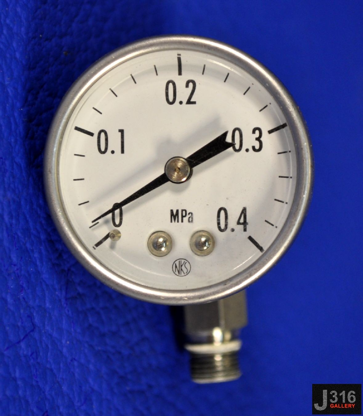 3172 NKS PRESSURE GAUGE 0-0.4MPA 6-304