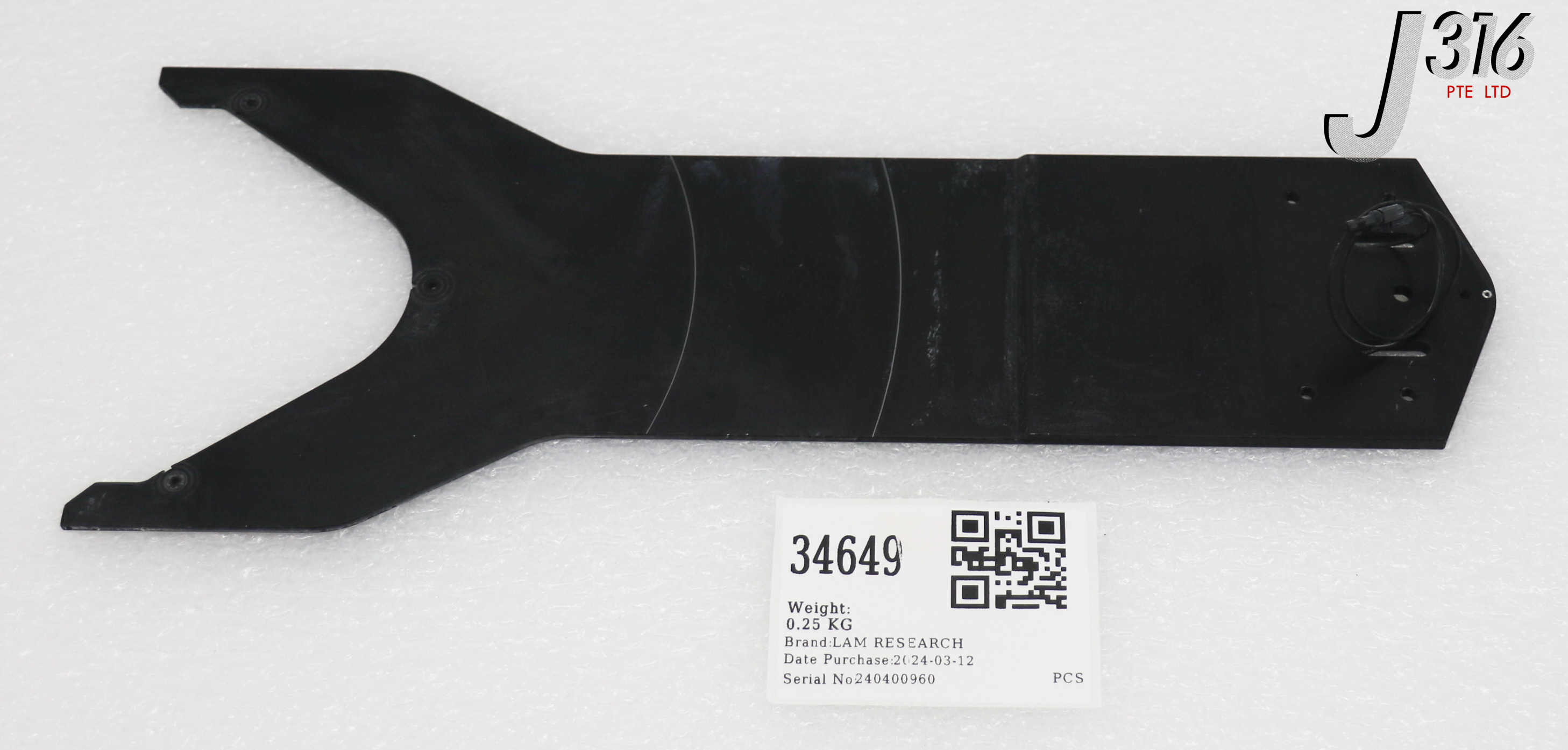 34649 LAM RESEARCH BROOKS END EFFECTOR, LENGTH: 34CM WIDTH: 13.5CM 799-038865-001