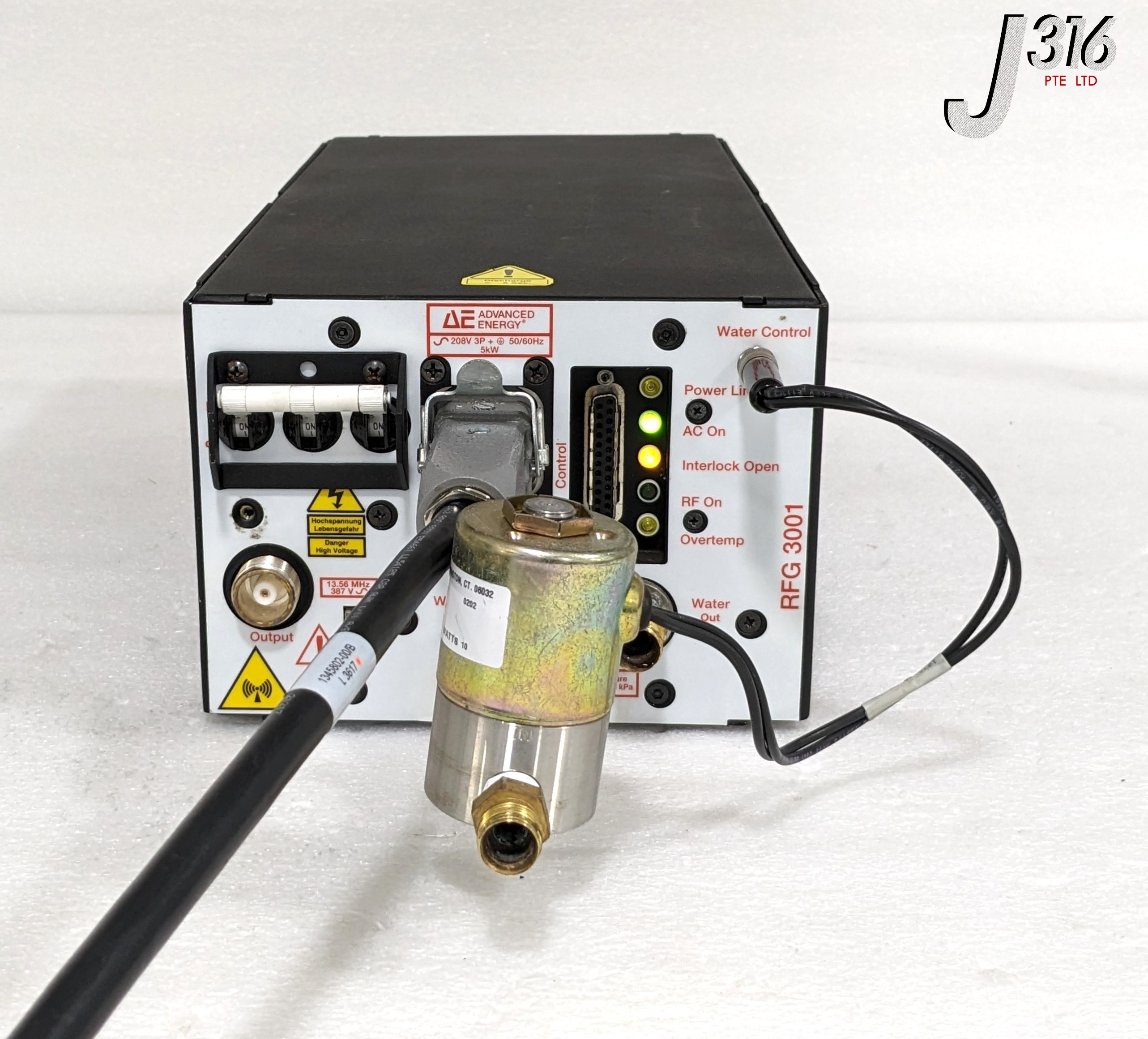 34763 ADVANCED ENERGY RF GENERATOR, RFG3001, 5KW 13.56MHZ W/ VALVE,  651018 3155089-003