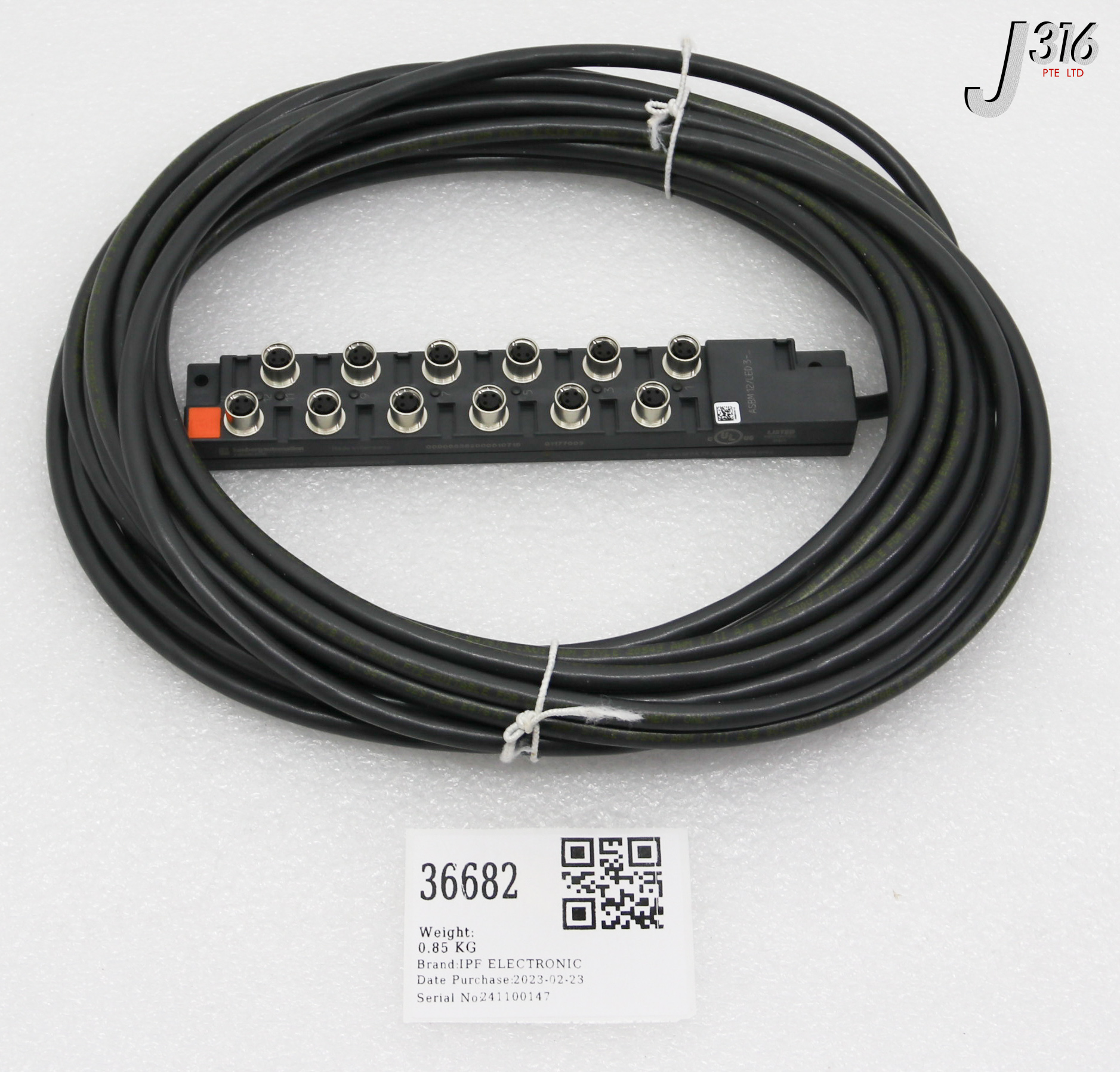 36682 IPF ELECTRONIC CABLE DISTRIBUTOR, 12X M8 3 PIN NEW) VK 00 10 34
