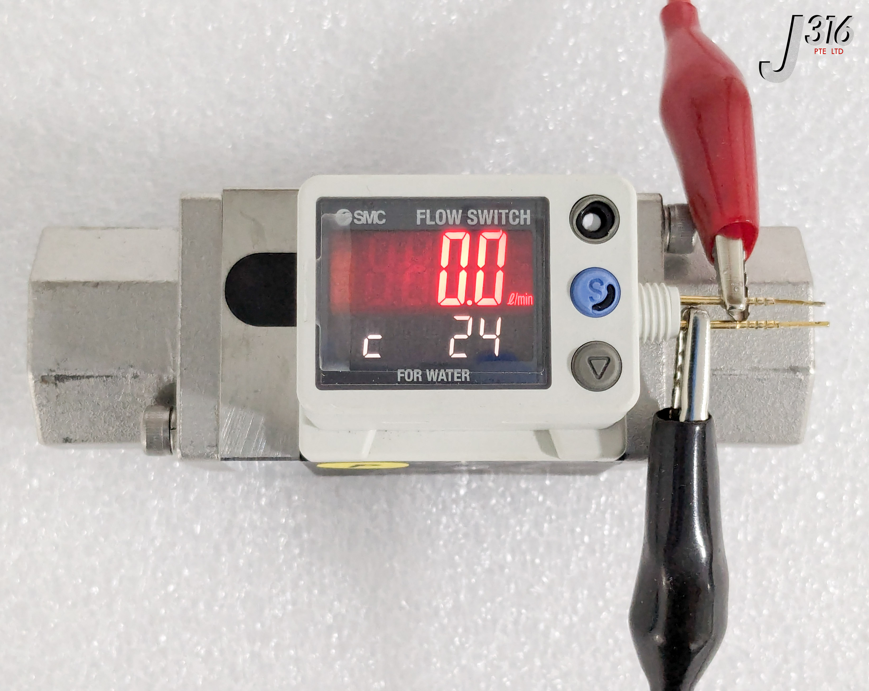 37681 SMC DIGITAL FLOW SWITCH PF3W740-04-AT-M