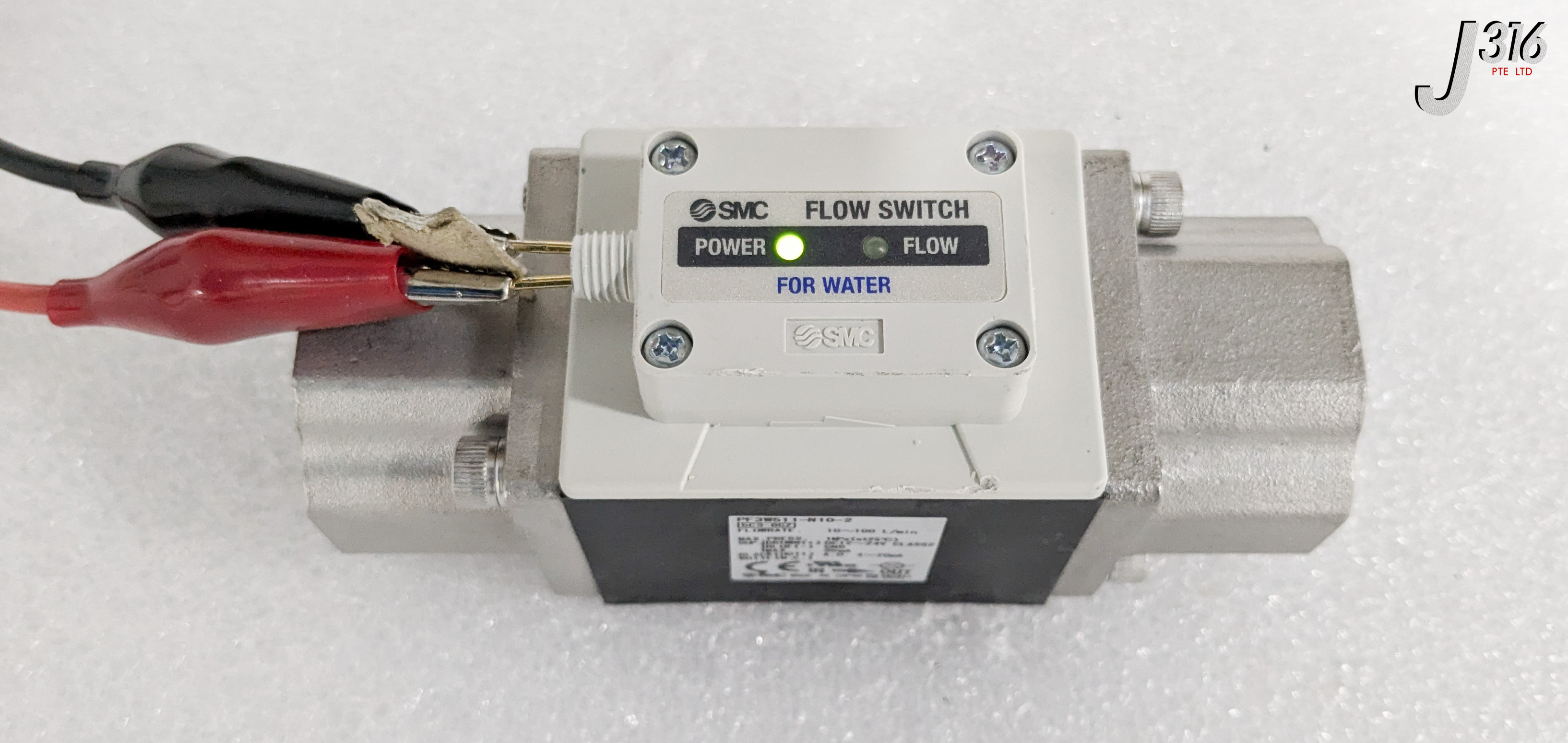 37941 SMC DIGITAL FLOW SWITCH FOR WATER PF3W511-N10-2