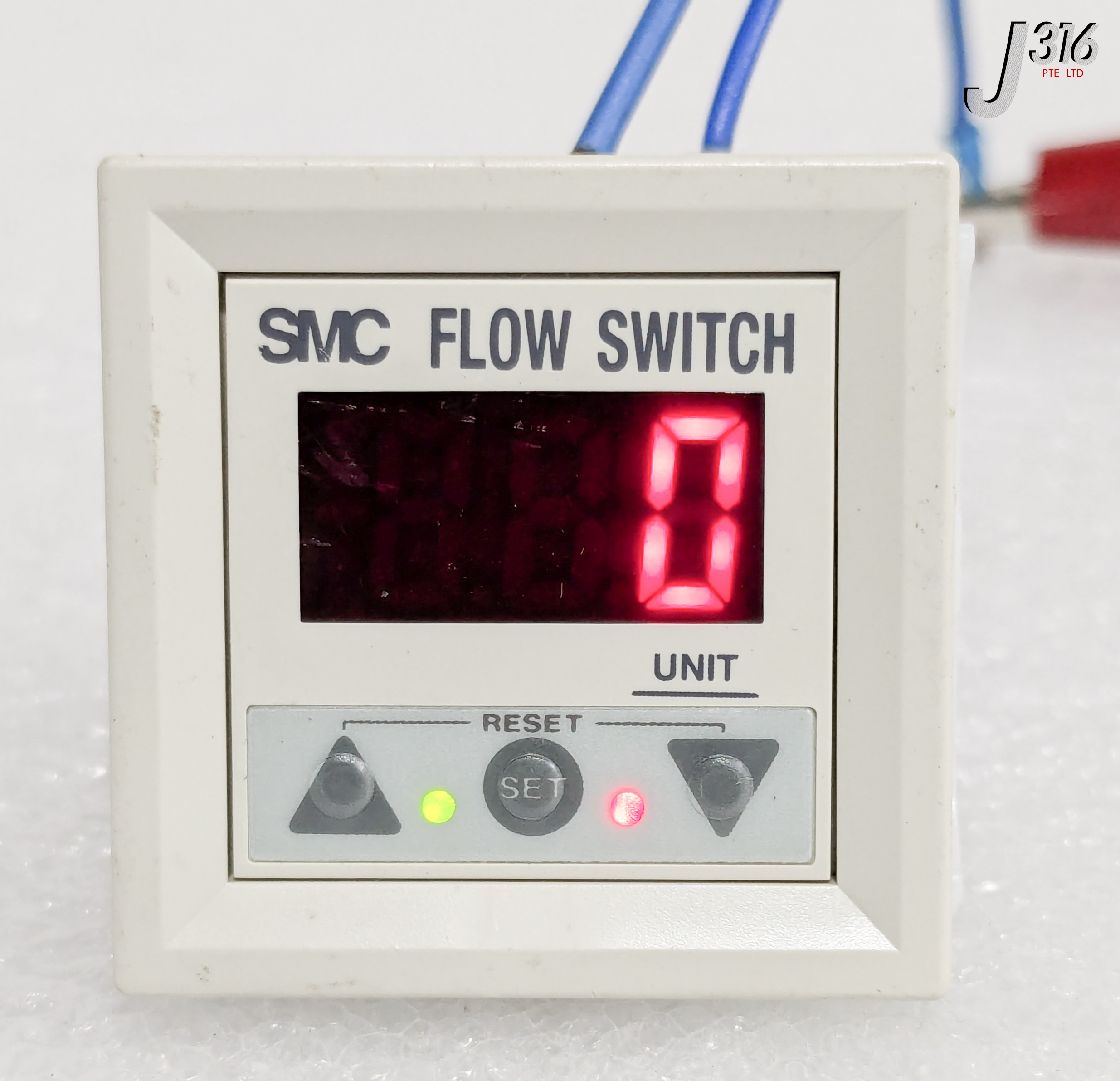 37943 SMC DIGITAL FLOW SWITCH , REMOTE DISPLAY PF2W331-A