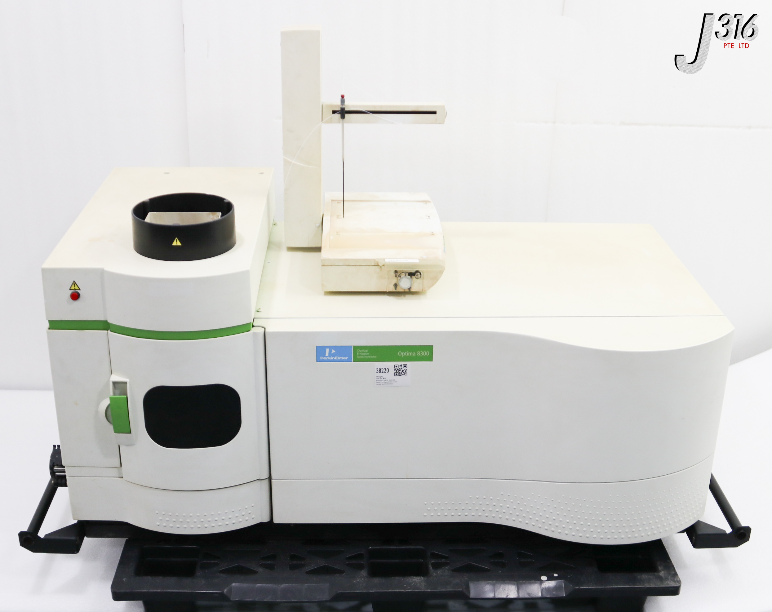 38220 PERKIN ELMER OPTICAL EMISSION SPECTROMETER W/ ATOMIC SPECTROSCOPY S10 AUTOSAMPLER OPTIMA 8300