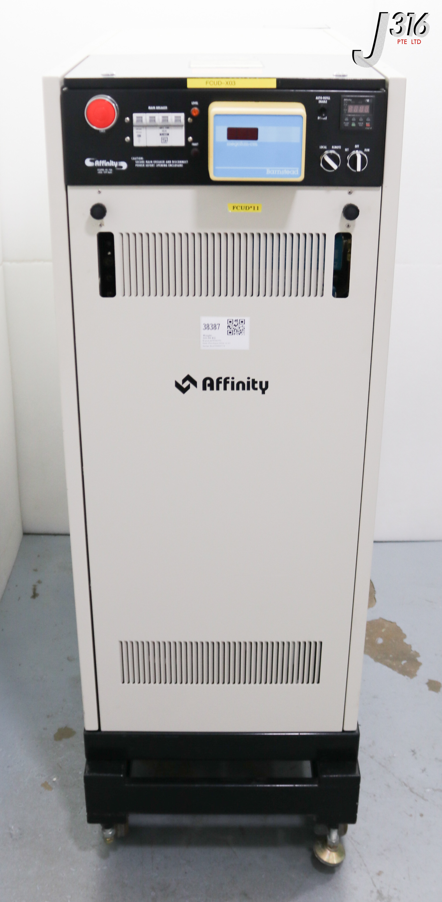 38387 AFFINITY CHILLER EWA-15DK-GE06CBC0
