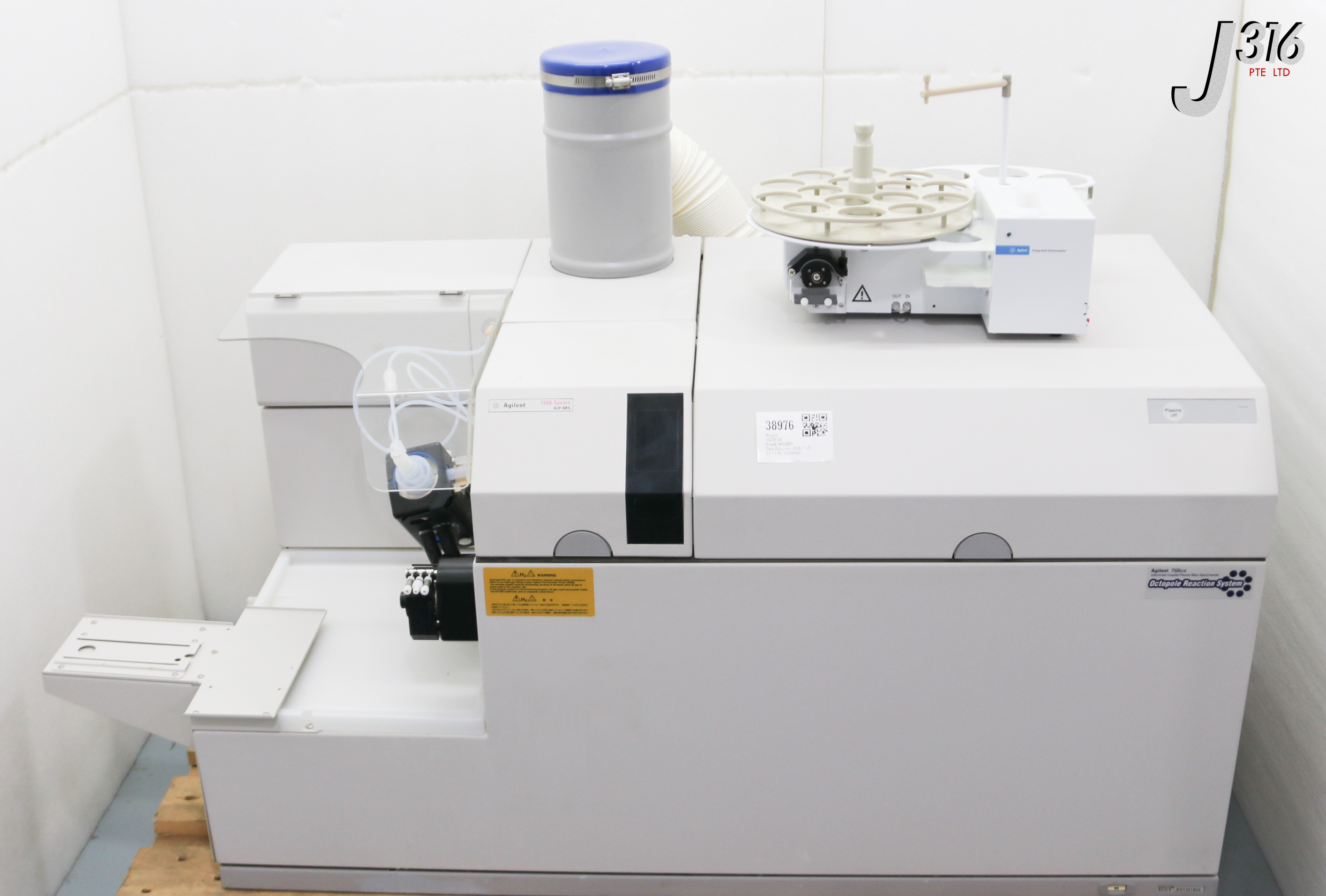 38976 AGILENT MASS SPECTROMETER W/ INTERGRATED AUTOSAMPLER G3160B AND CPU 7500 ICP-MS