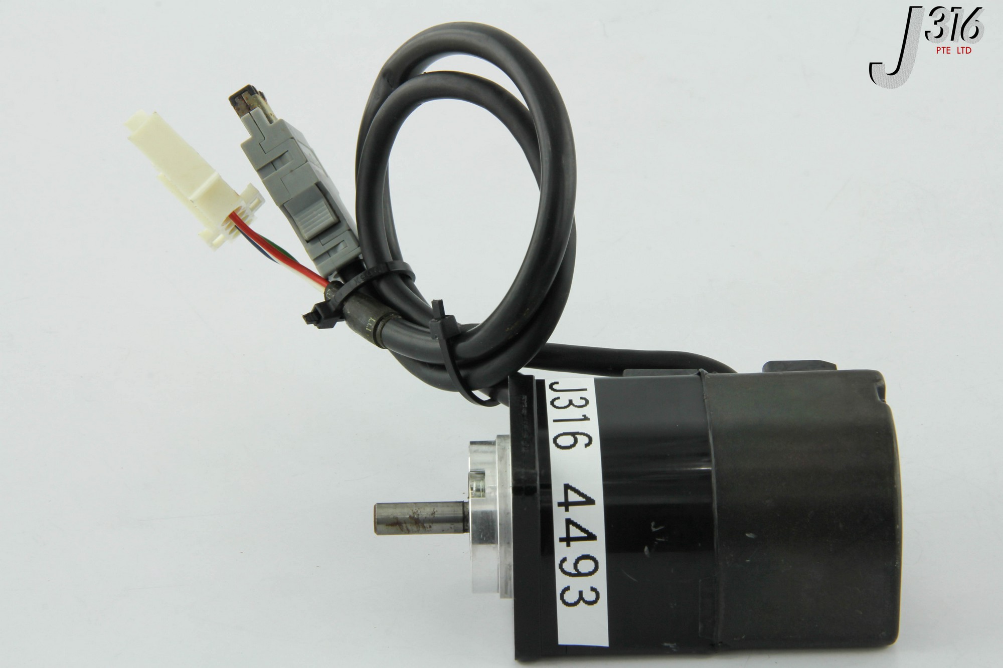 4493 YASKAWA AC SERVO MOTOR SGMAH-A3A1A4S