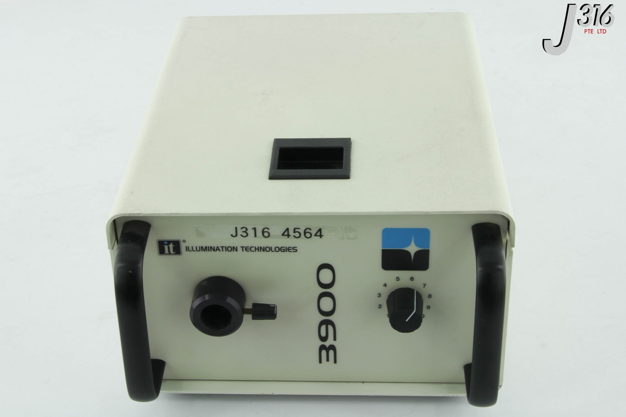 4564 ILLUMINATION TECHNOLOGIES 3900 LIGHT SOURCE 3900FO