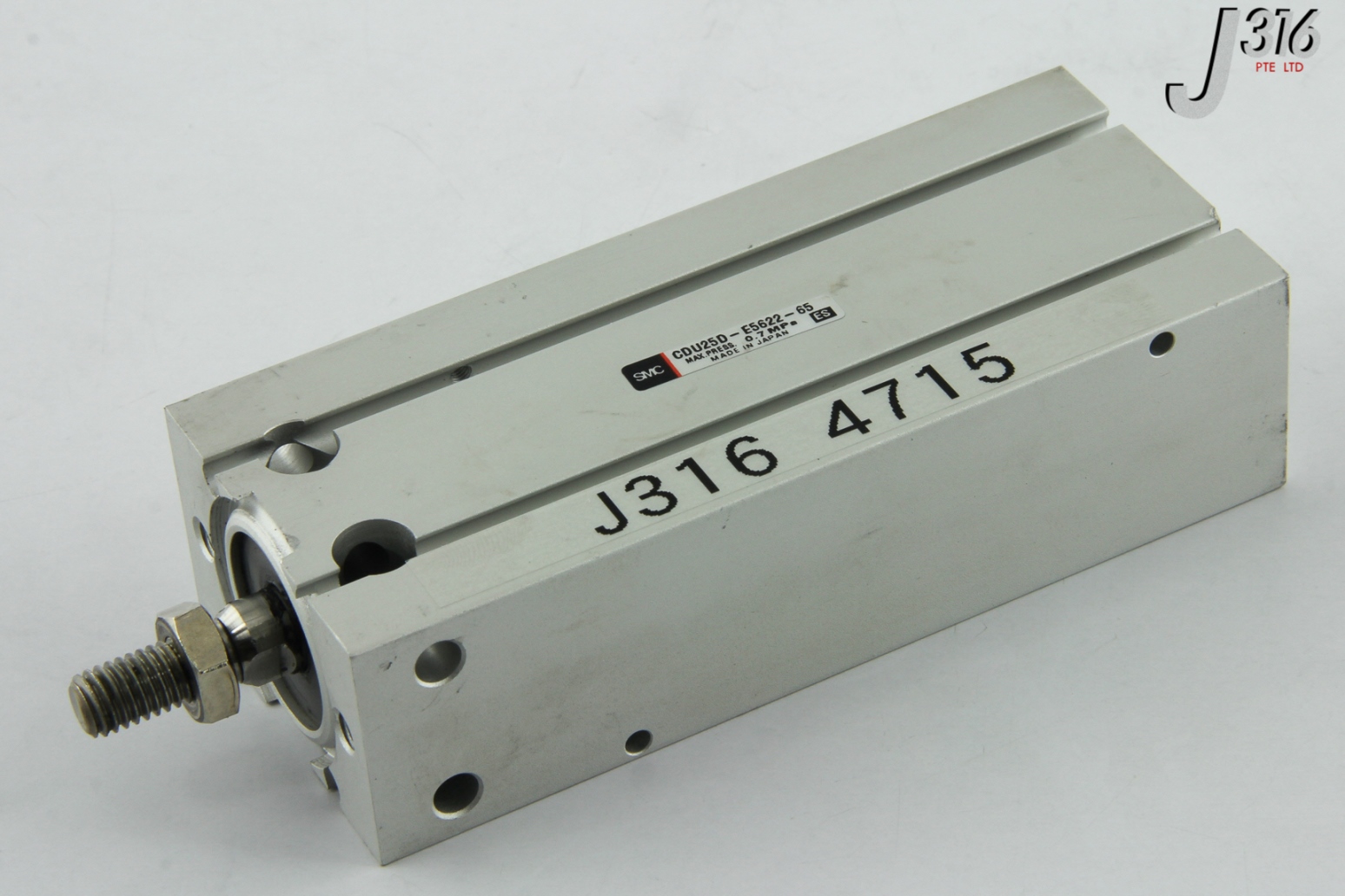 4715 SMC PNEUMATIC CYLINDER MAX 0.7 Mpa CDU25D-E5622-65