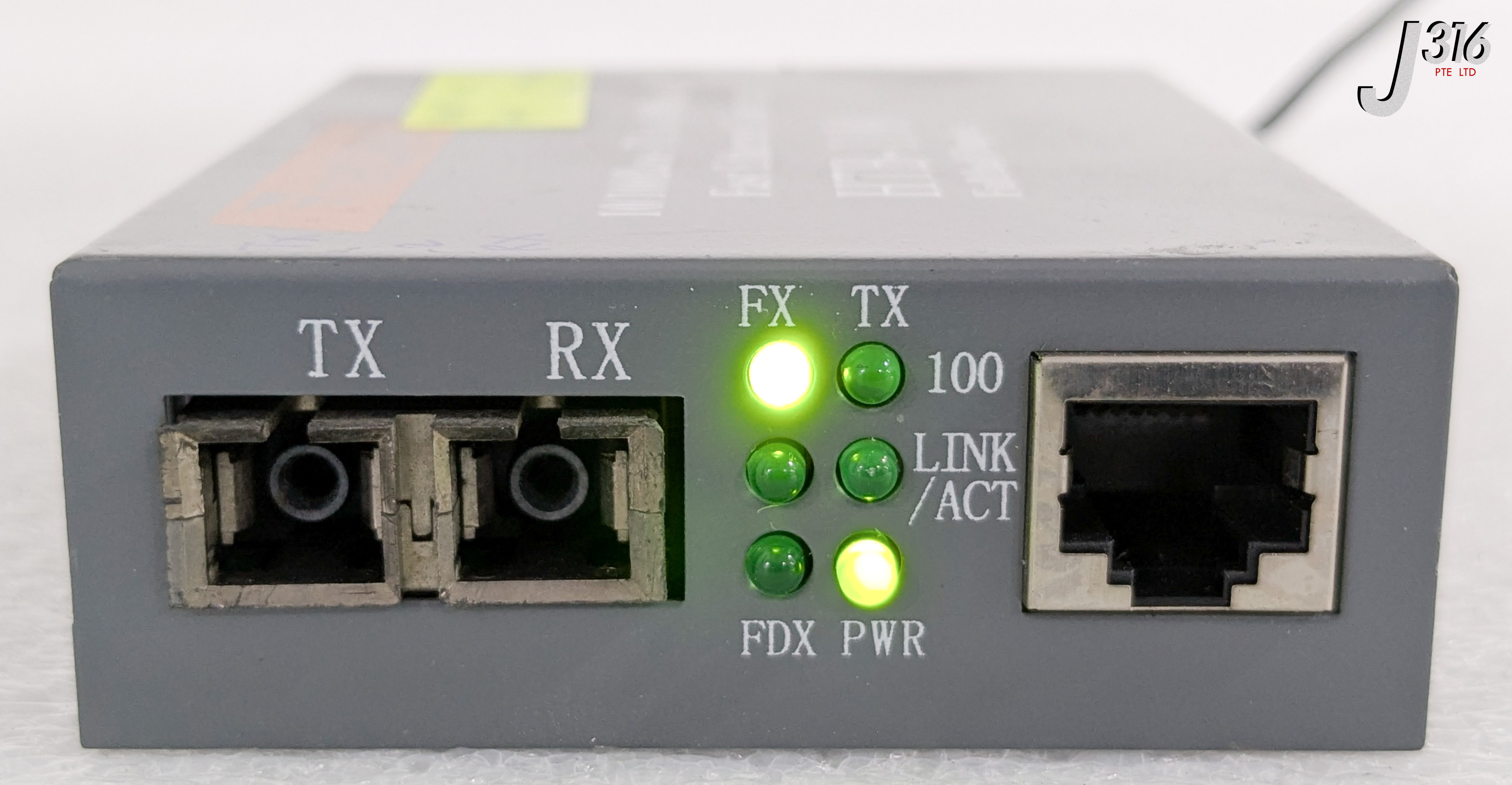 40308 NETLINK 10/100BASE-TX TO 100BASE-FX FAST ETHERNET CONVERTER HTB-1100