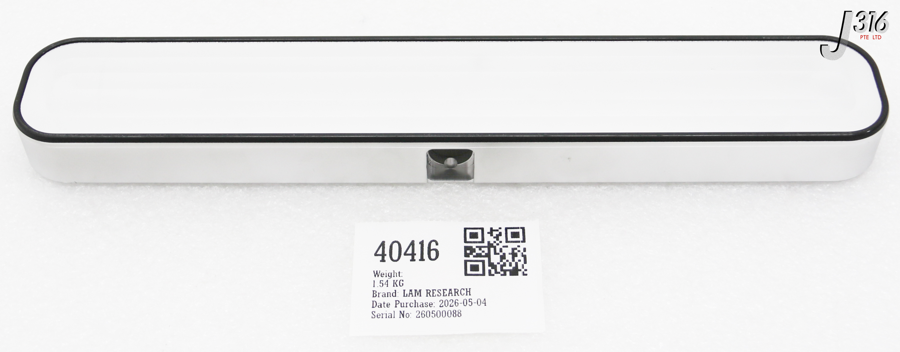 40416 LAM RESEARCH VAT DOOR GATE, L-VAT, 50 × 336, VITON 796-074870-001
