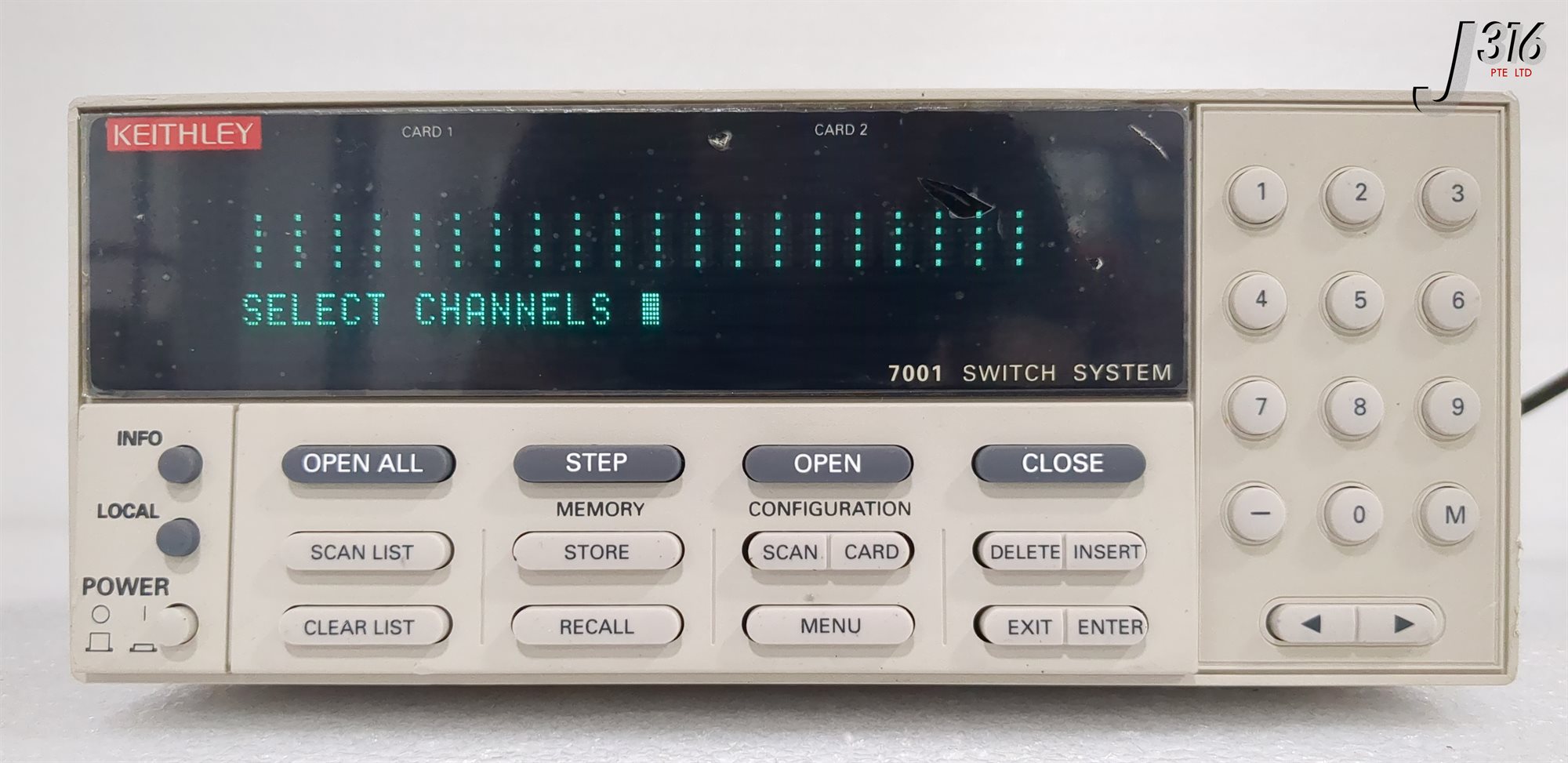 42471 KEITHLEY SWITCH SYSTEM W/ 7012-S 4×10 MATRIX CARDS (2) 7001