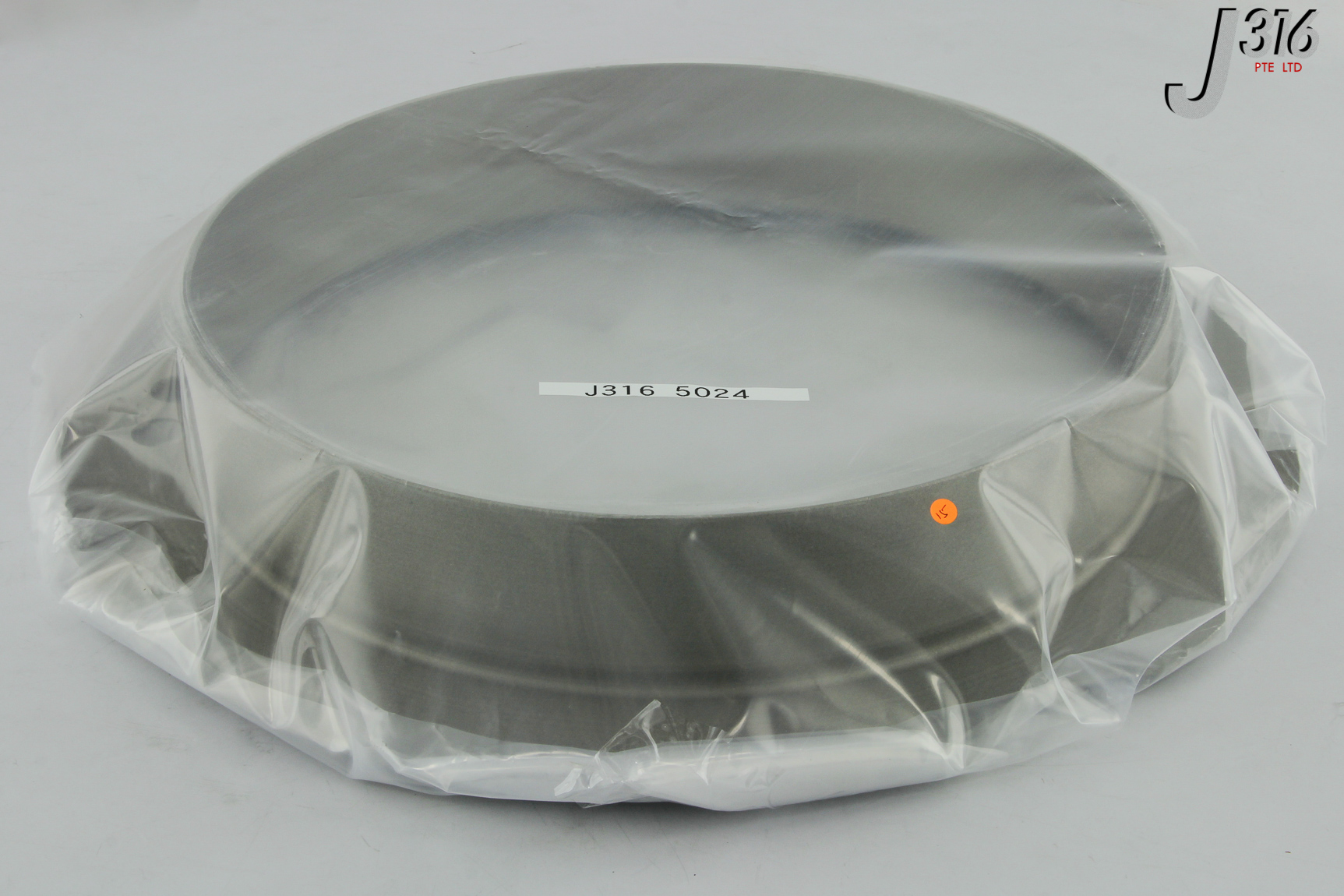 5024 NOVELLUS SHIELD, CHAMBER, TOP HAT, PC 300 17-157996-00