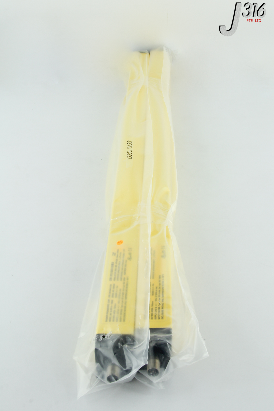 5027 BANNER LIGHT CURTAIN RECEIVER & EMITTER SET 6M RANGE 29" WIDTH 24VDC (NEW) SLSE14-750Q8 / SLSR14-750Q8