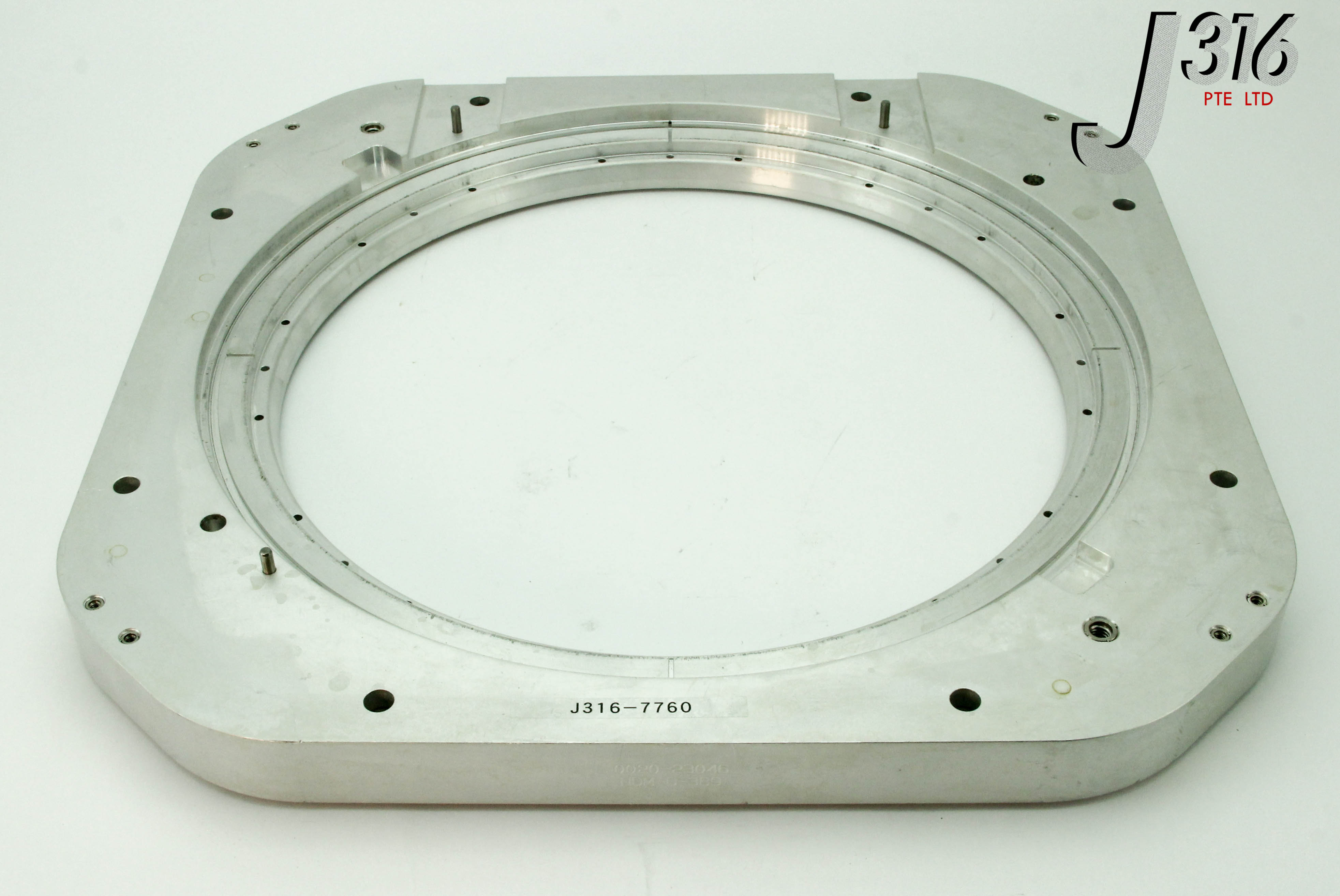 7760 APPLIED MATERIALS ADAPTER 13'' SOURCE WIDE BODY CHAMBER 0020-23046