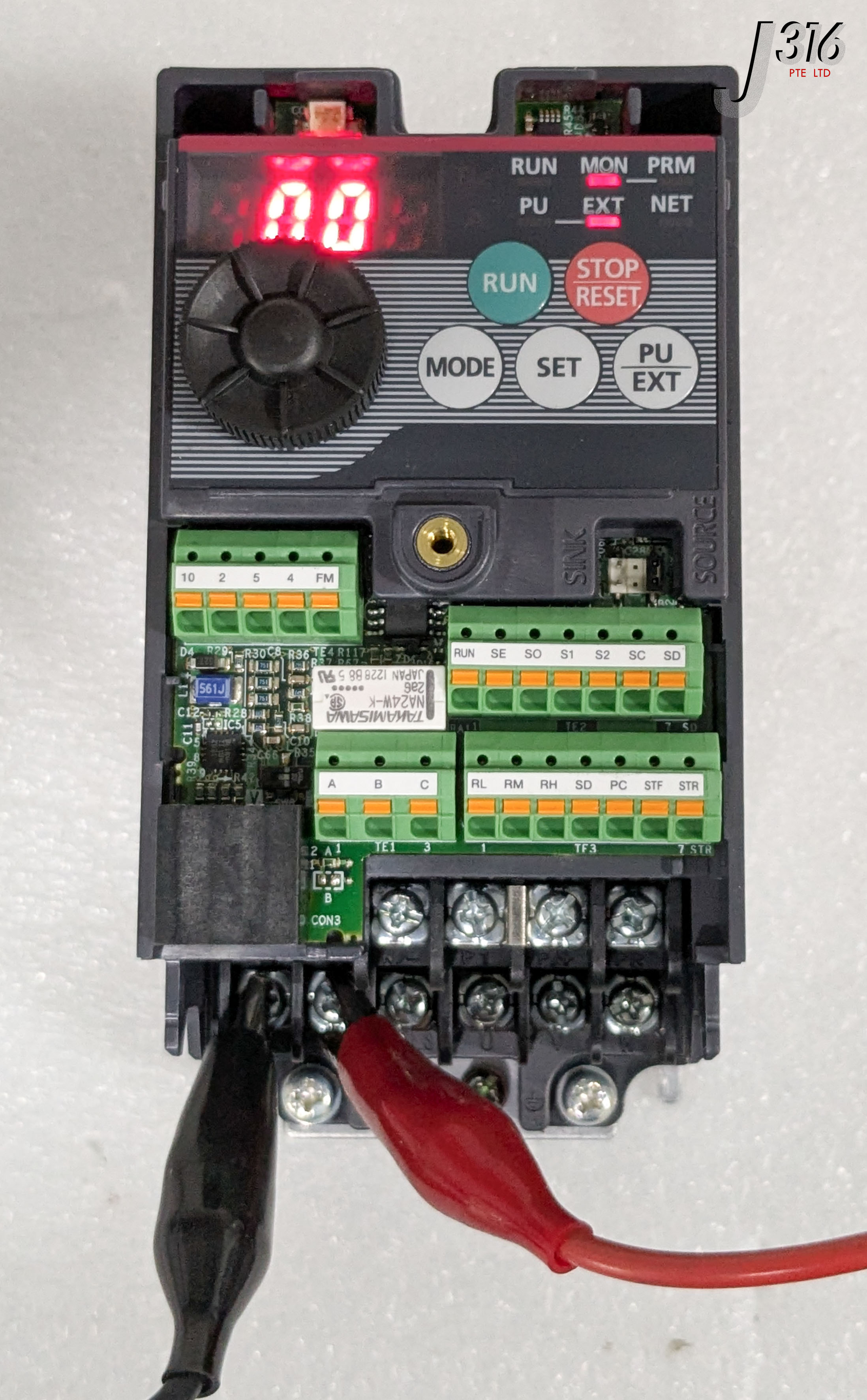 C0295 MITSUBISHI FR-D700 COMPACT INVERTER FR-D720-0.4K