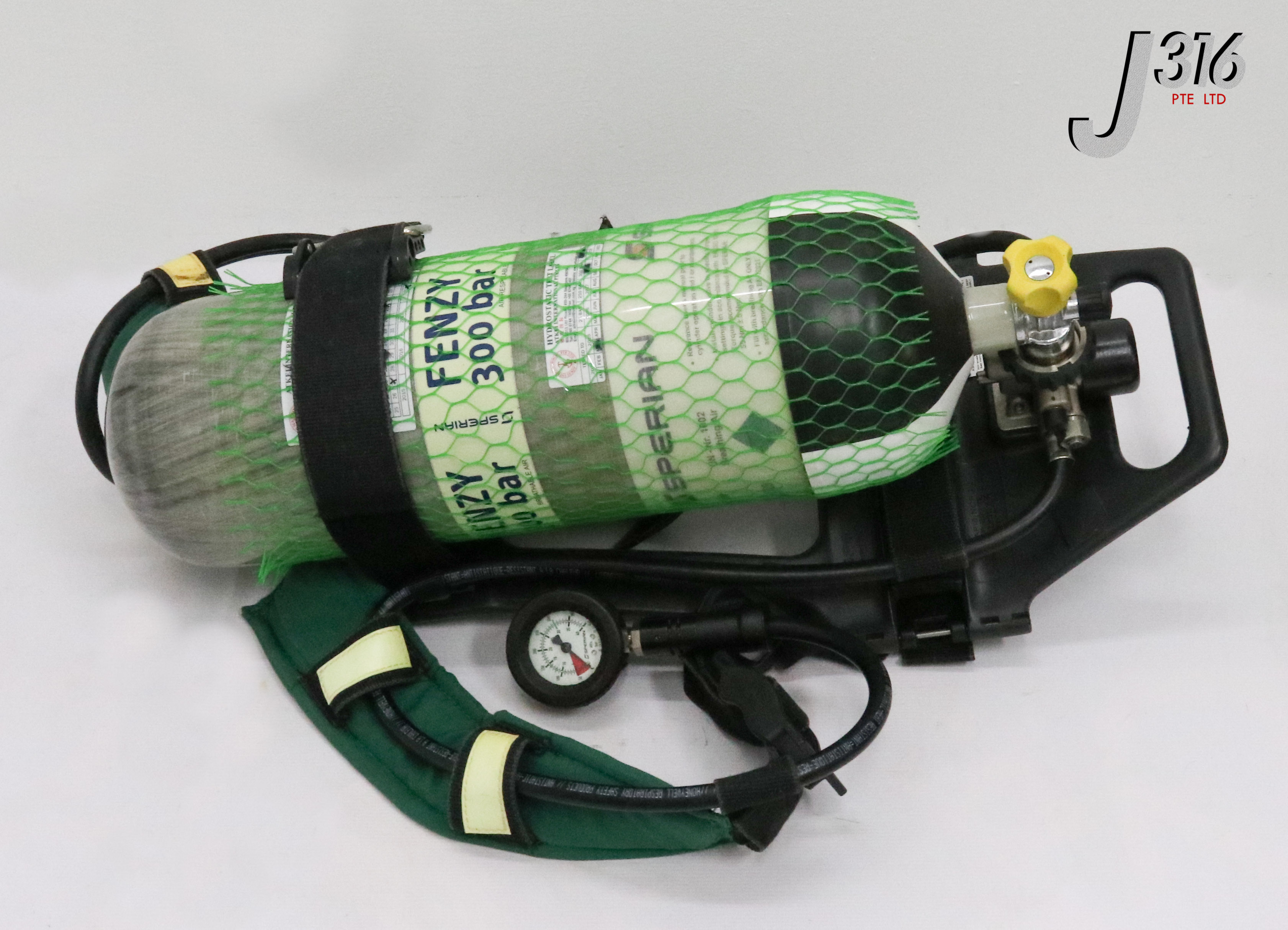 C1400 HONEYWELL SELF CONTAINED BREATHING APPARATUS W/ 2X 300BAR ...