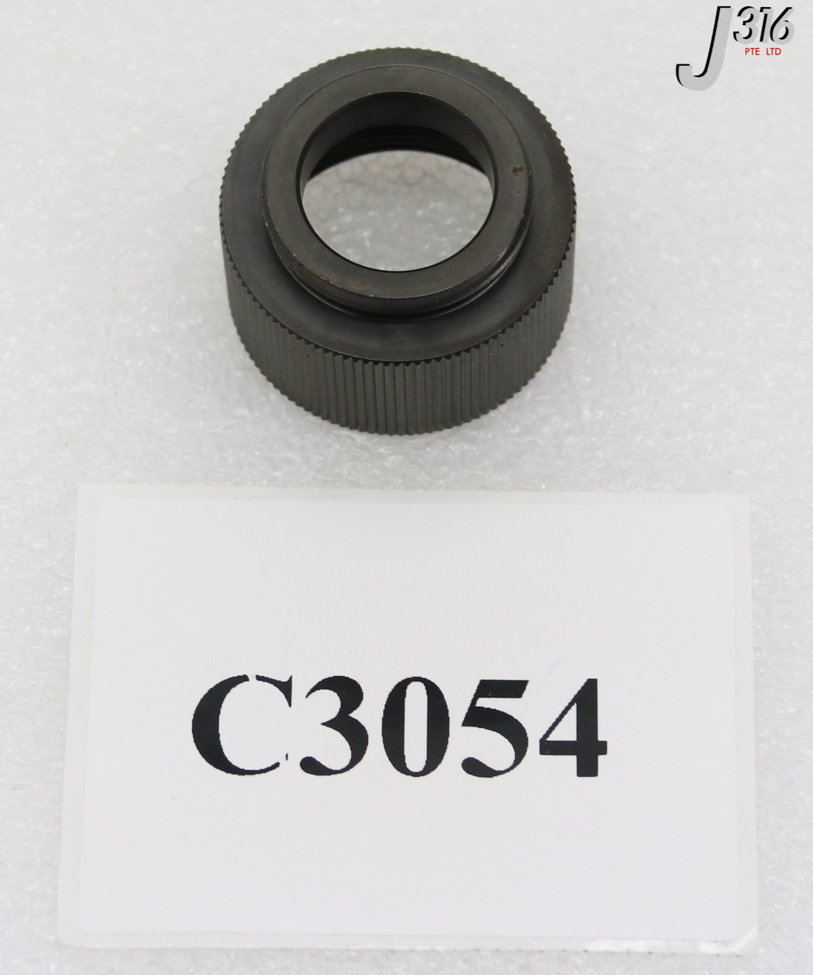 C3054 TOKYO ELECTRON NUT T/C PORT (NEW) 1.11041E+11
