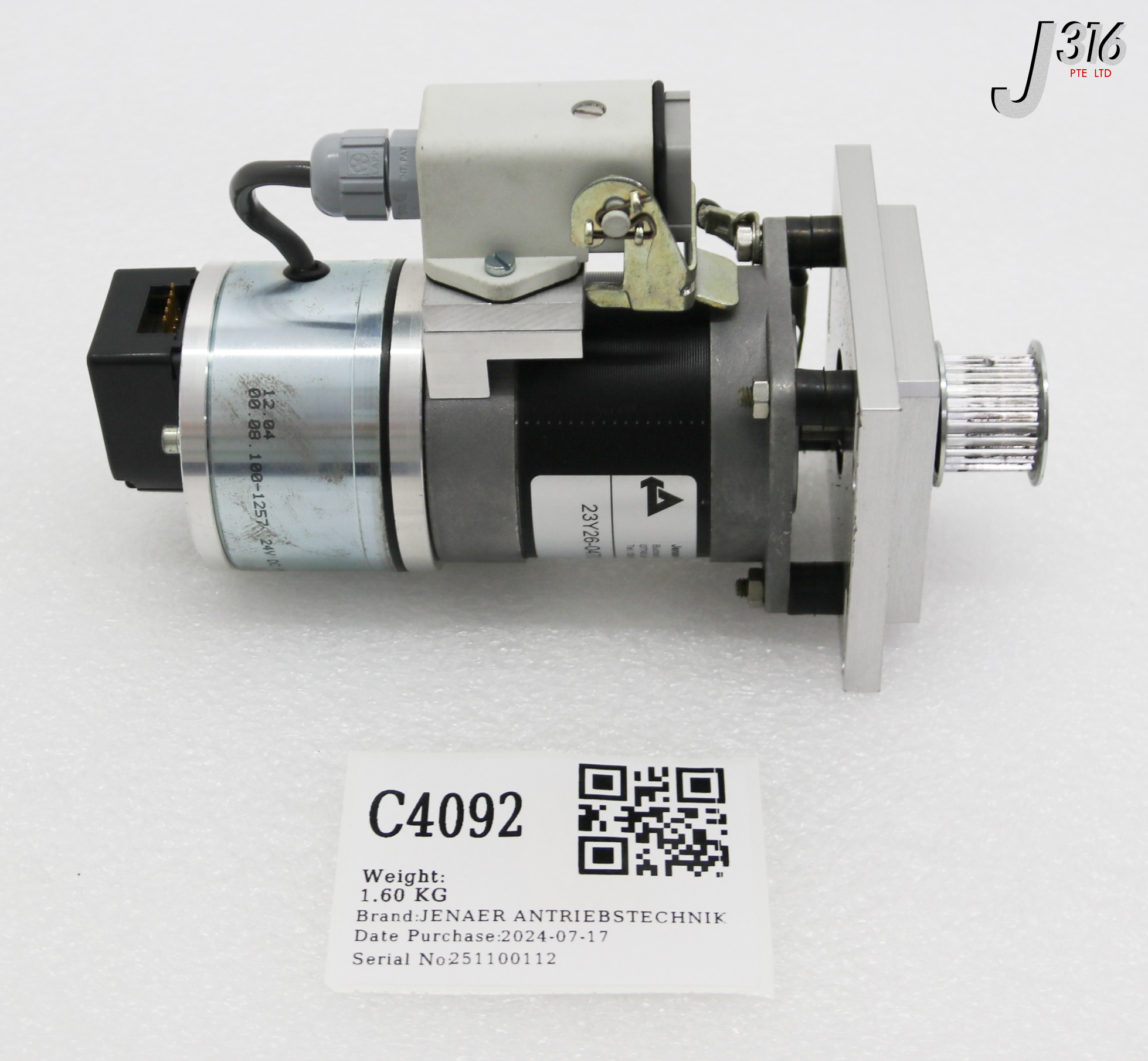 C4092 JENAER ANTRIEBSTECHNIK SERVO MOTOR W/ ENCODER 100-1257, HEDS-5505 23Y26-0470-21XDX-71