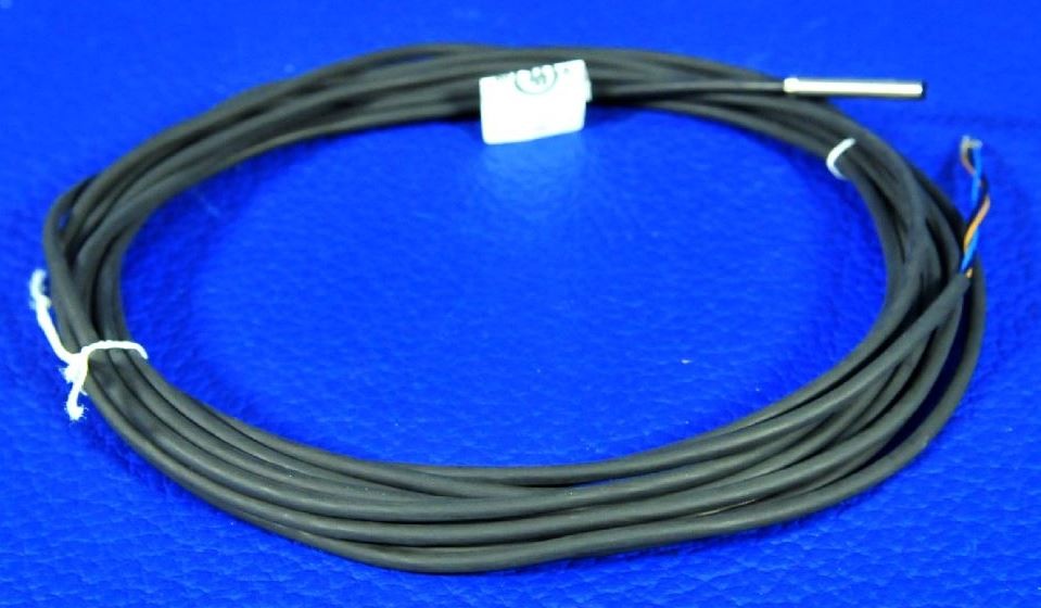 D8 BALLUFF INDUCTIVE SENSOR BES 516-3007-G-E4-C-PV-05