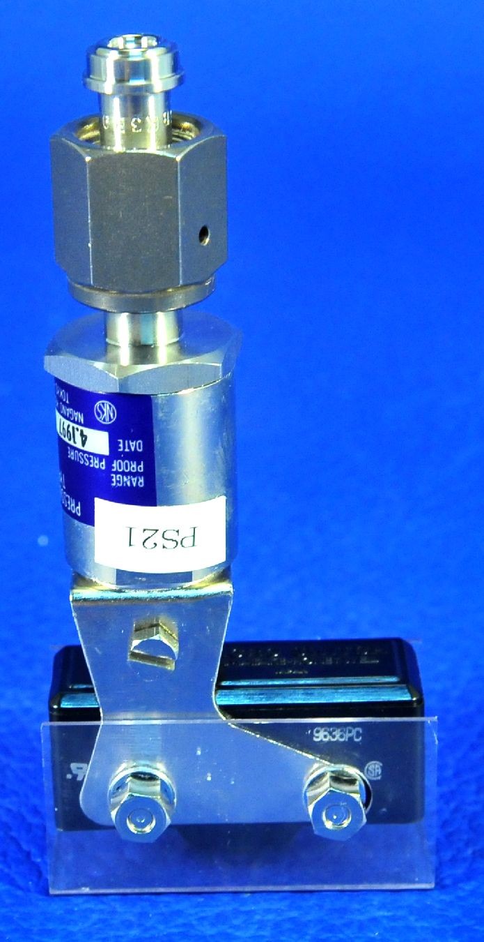 D83 NAGANO KEIKI PRESSURE SWITCH ( LOT OF 6 ) CB14-D01