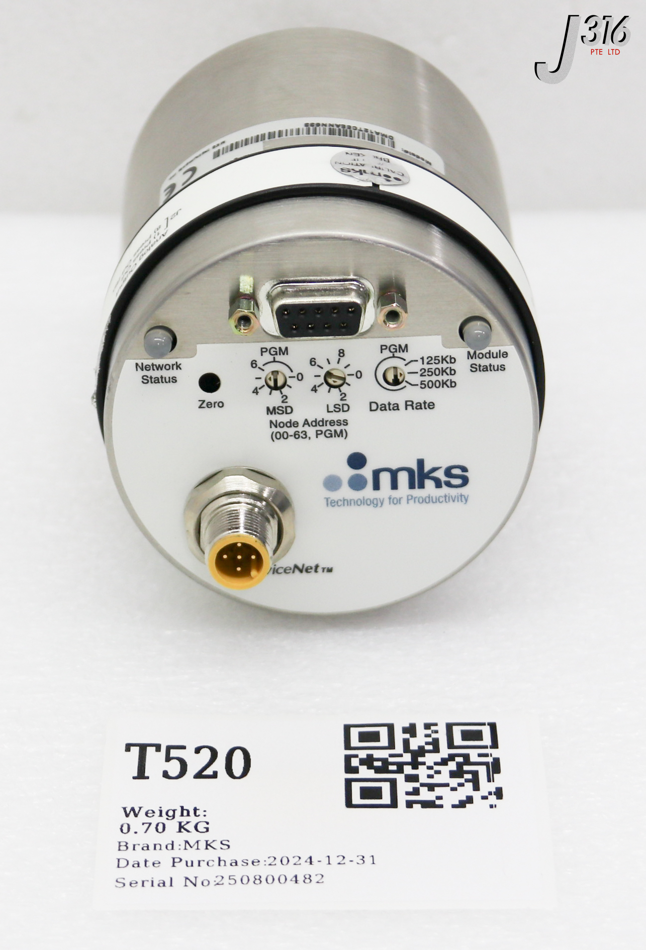 T520 MKS I-BARATRON DIGITAL MANOMETER, 100 TORR DMA12TCEEANN633